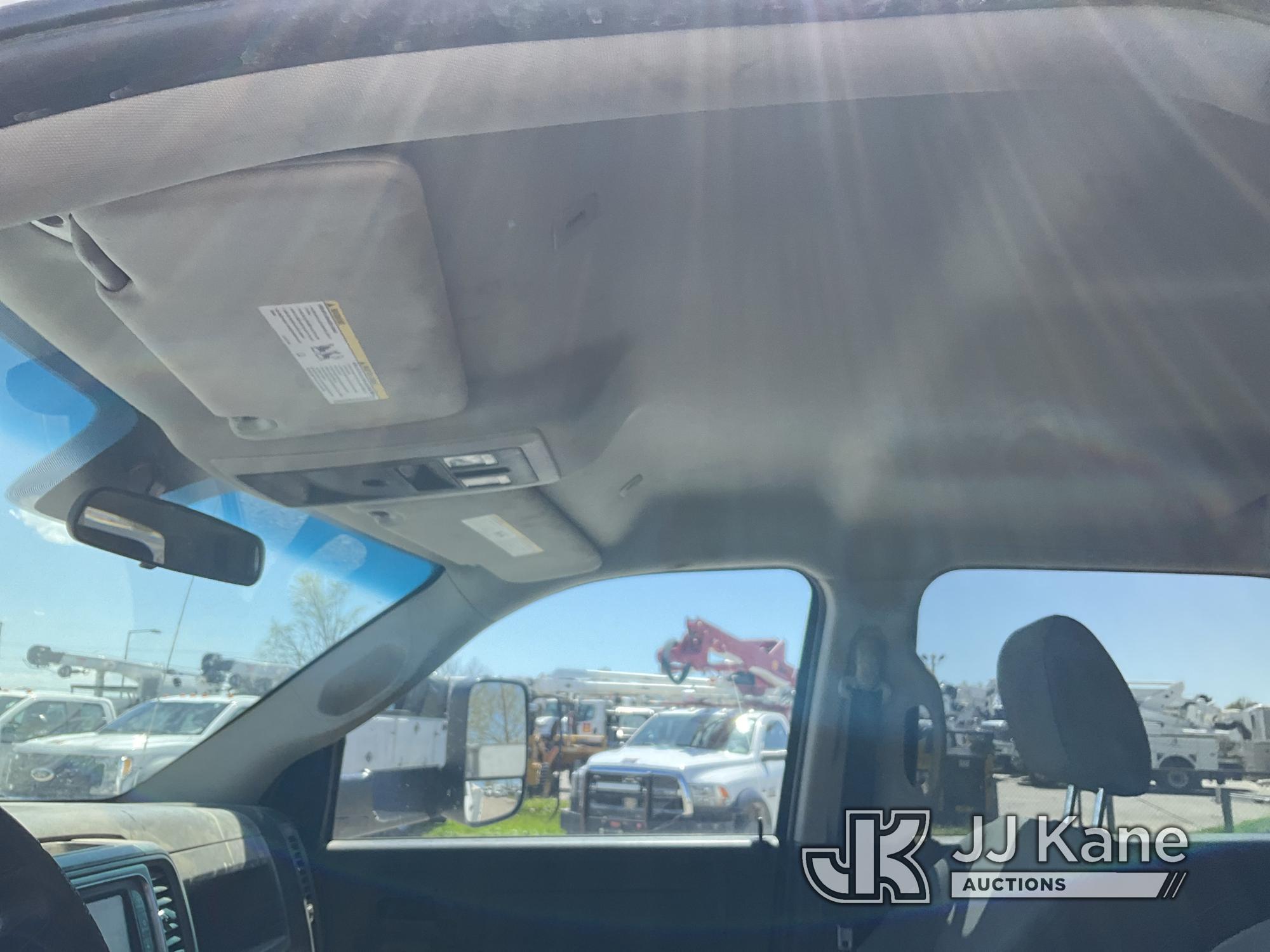 (Kansas City, MO) 2018 Dodge RAM 3500HD 4x4 Crew-Cab Service Truck Runs & Moves, In Limp Mode, Check