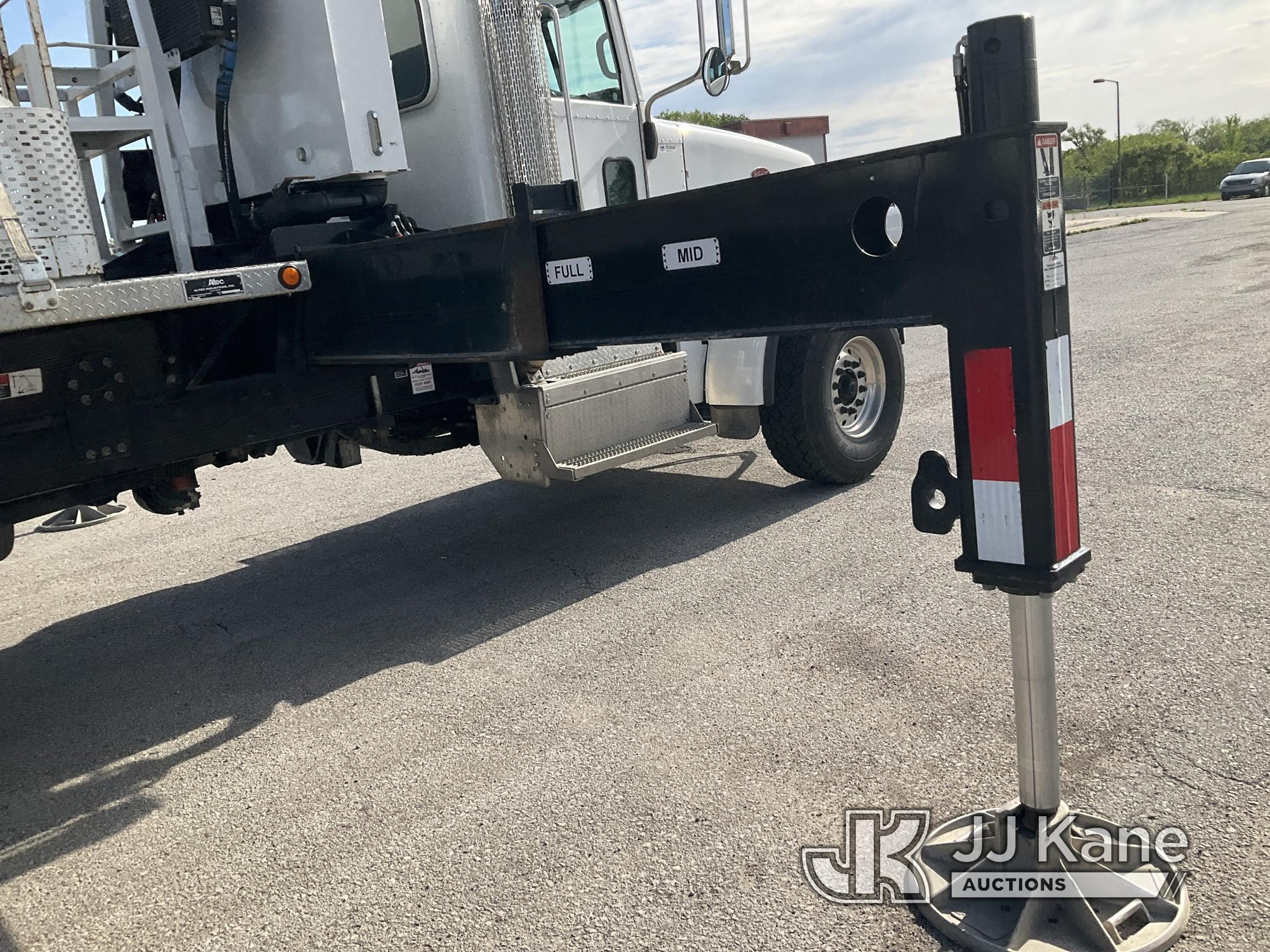(Kansas City, MO) Altec AC40-152S, Hydraulic Truck Crane rear mounted on 2017 Peterbilt 365 Tri-Axle