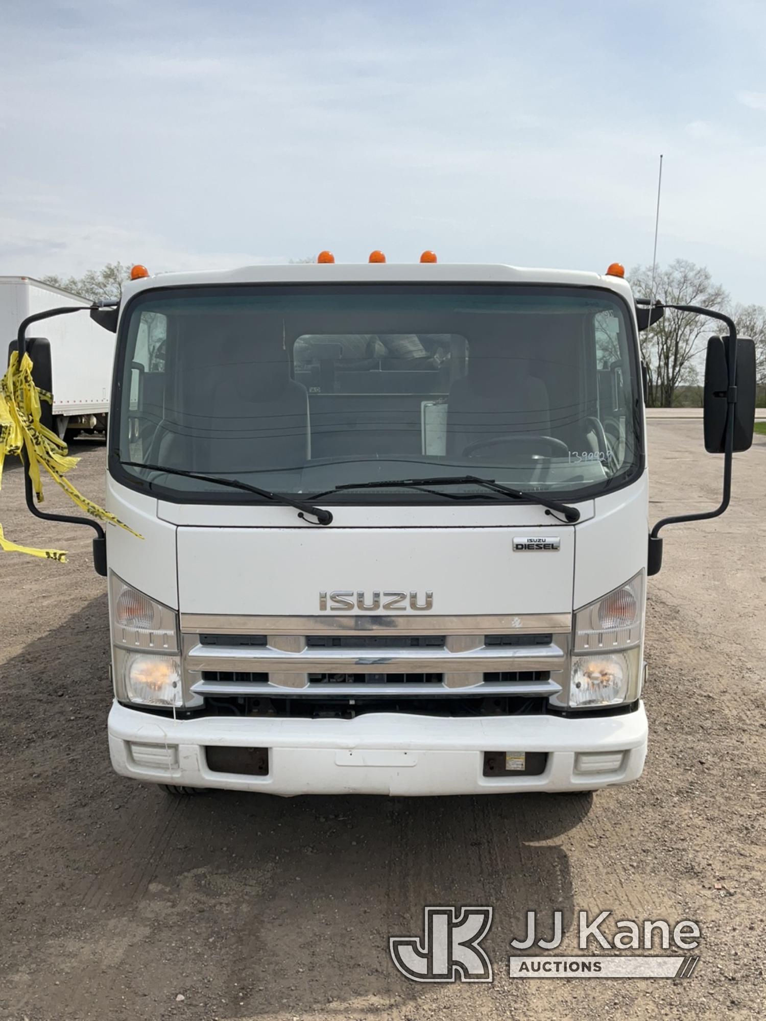 (South Beloit, IL) 2008 Isuzu NQR Dump Flatbed Truck Runs, Moves & Dump Operates