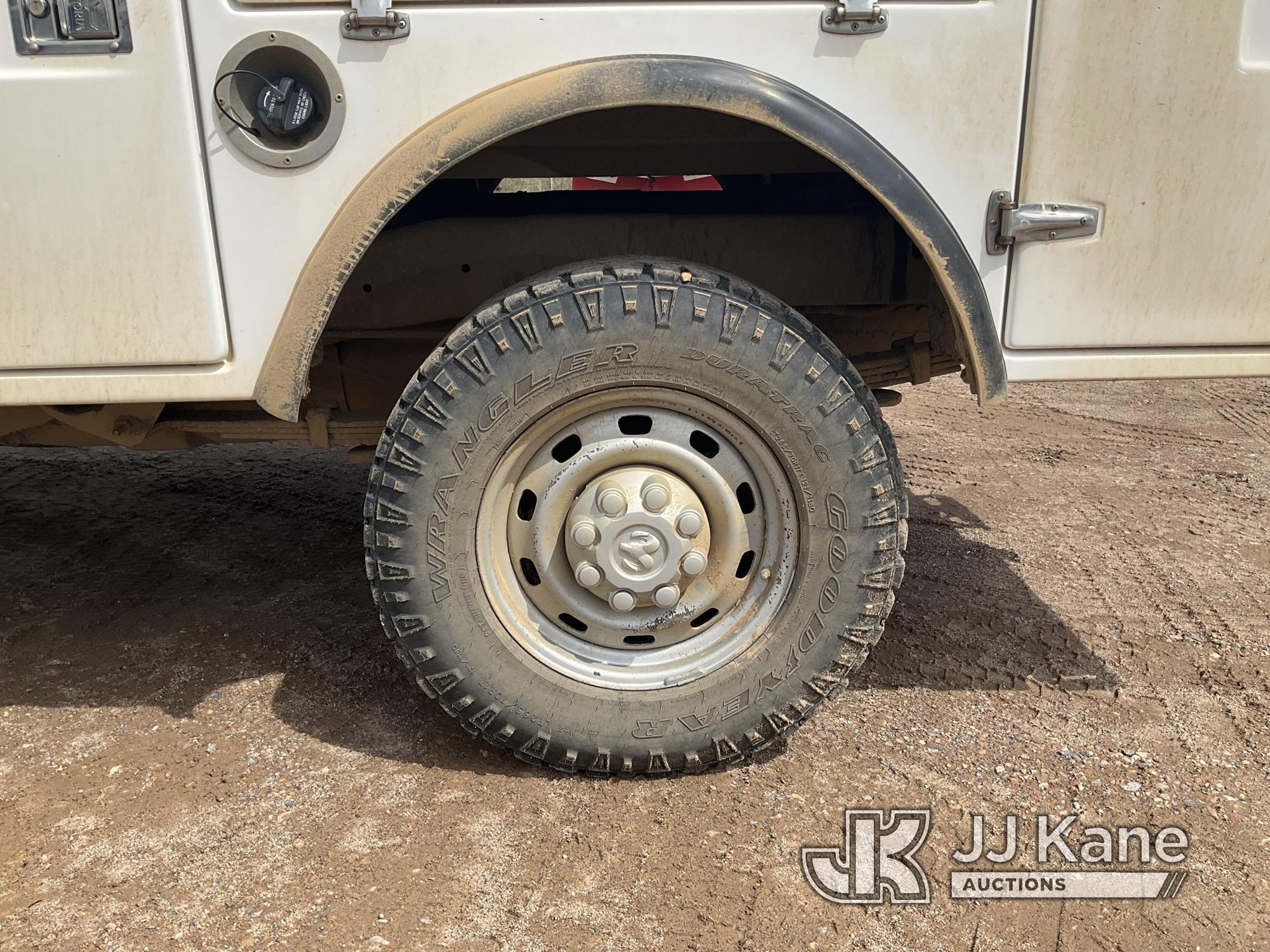 (Shakopee, MN) 2009 RAM 2500 4x4 Crew-Cab Service Truck Starts, Runs, Moves, Plow Operates, Body dam