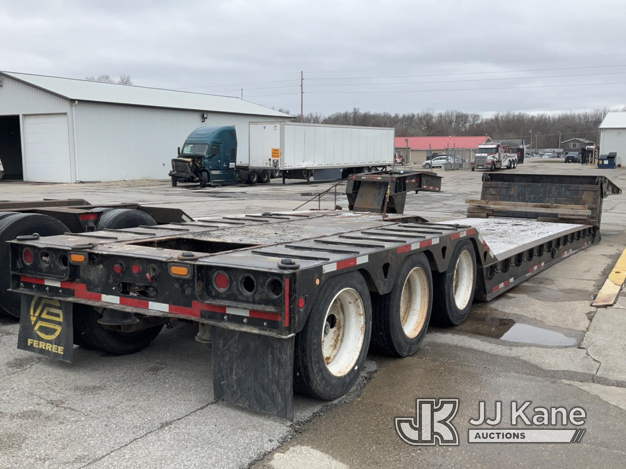 (Des Moines, IA) 2009 Ferree Lowboy Trailer