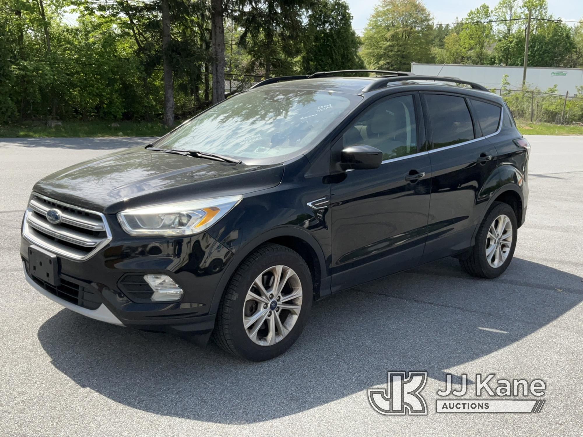(Chester Springs, PA) 2017 Ford Escape 4x4 4-Door Sport Utility Vehicle Runs & Moves) (Body & Rust D