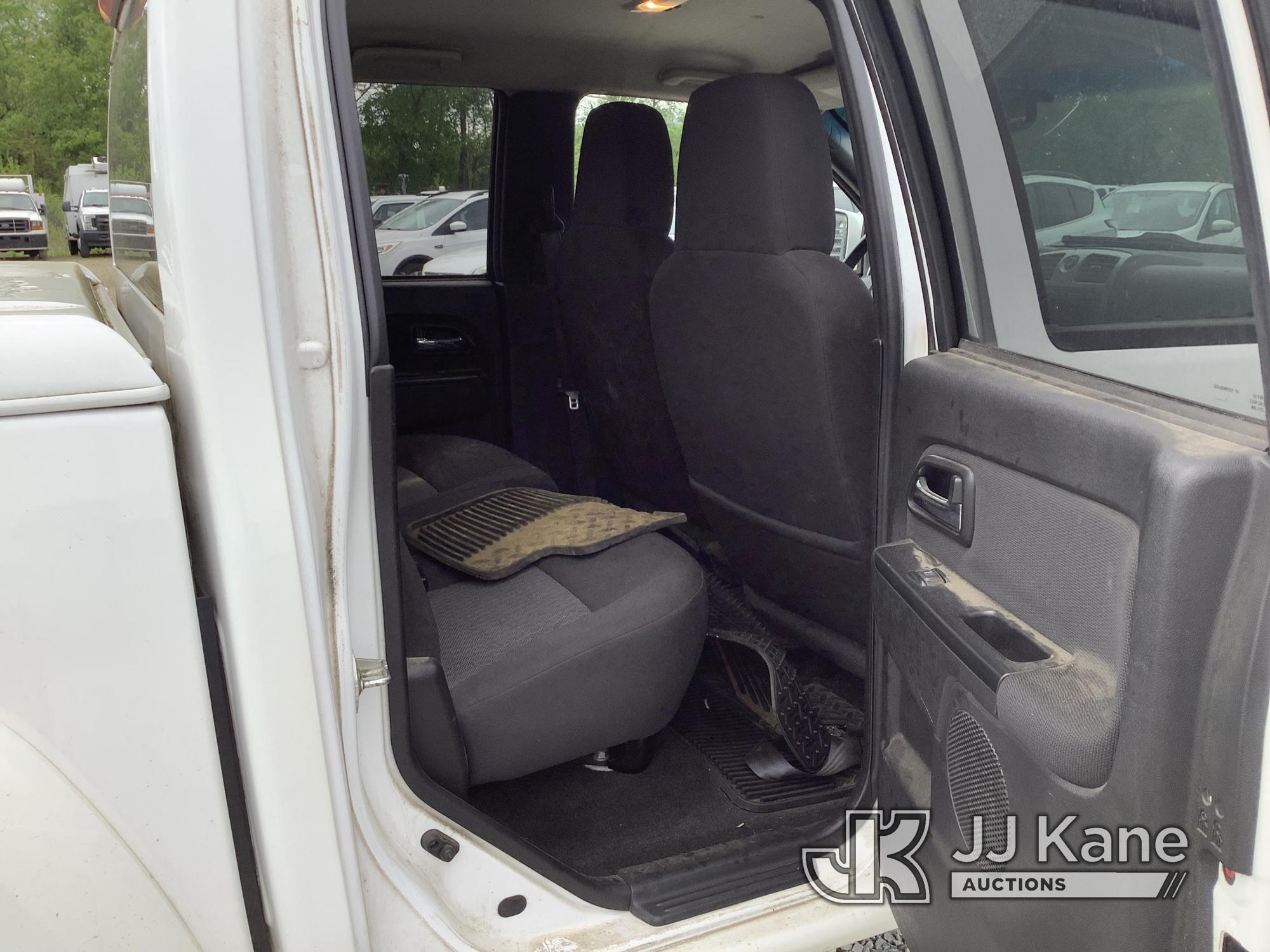 (Smock, PA) 2012 GMC Canyon 4x4 Crew-Cab Pickup Truck Title Delay) (Runs & Moves, Jump To Start, Chi