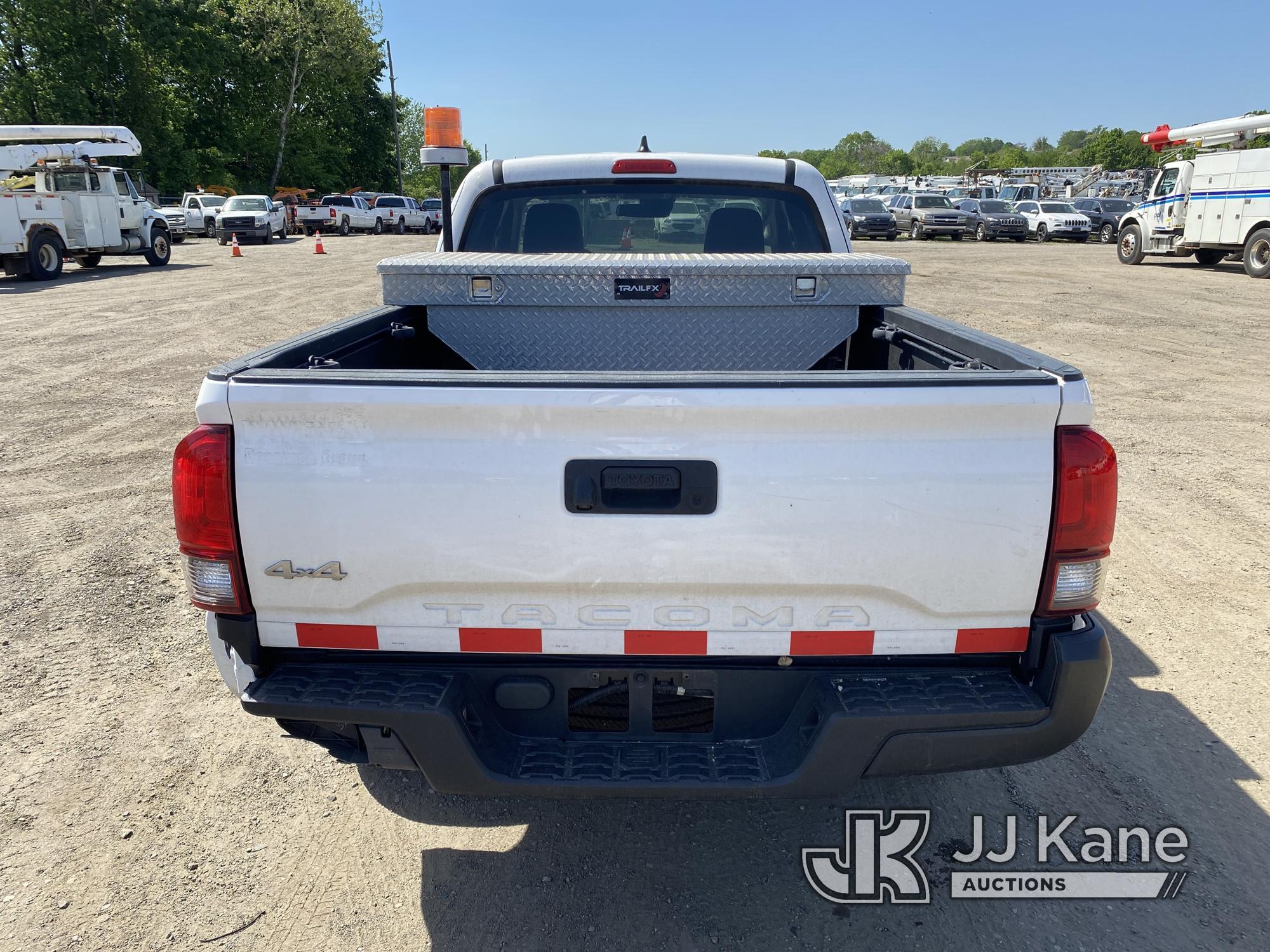 (Plymouth Meeting, PA) 2019 Toyota Tacoma 4x4 Extended-Cab Pickup Truck Runs & Moves, Body & Rust Da