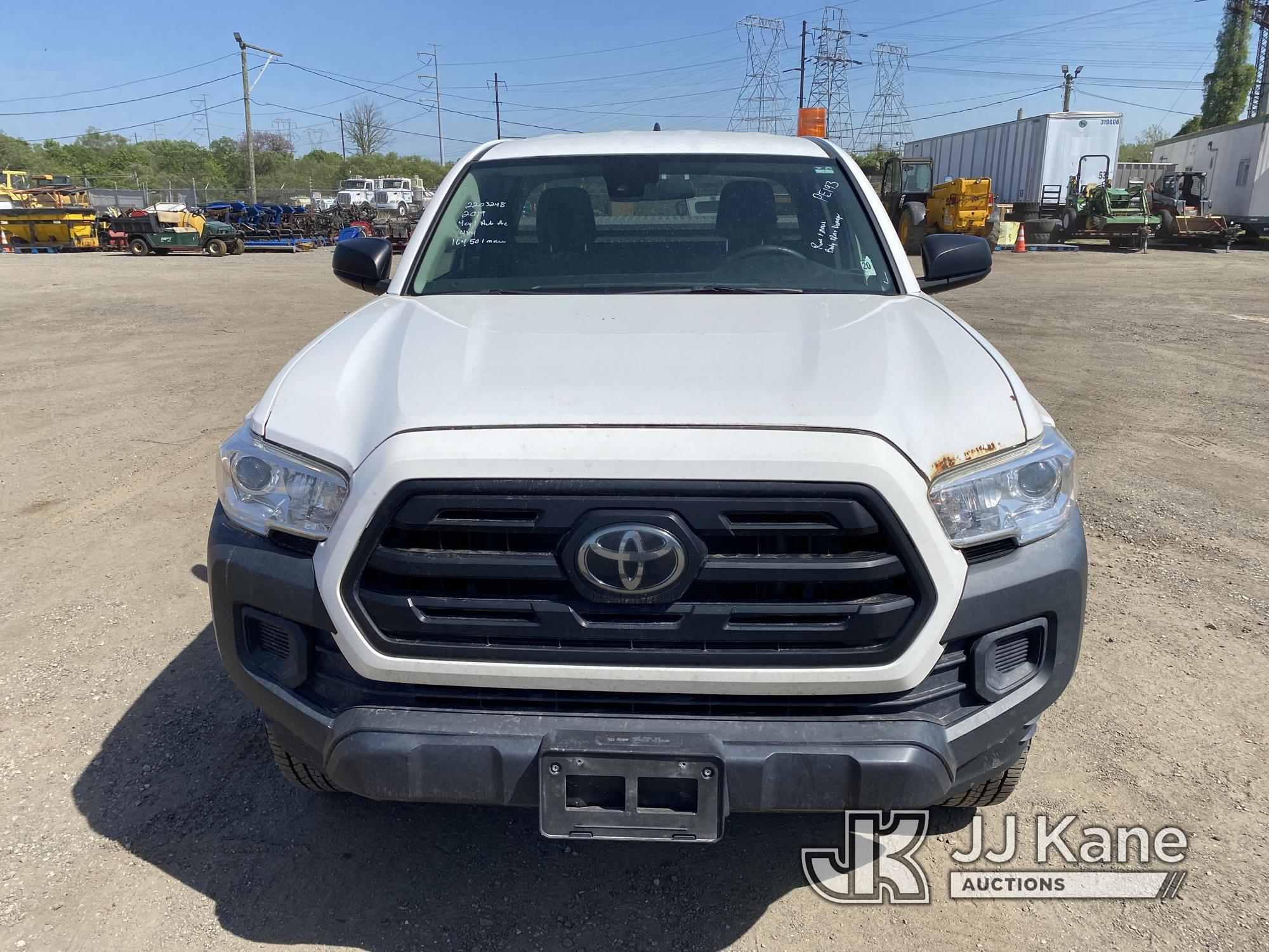 (Plymouth Meeting, PA) 2019 Toyota Tacoma 4x4 Extended-Cab Pickup Truck Runs & Moves, Body & Rust Da