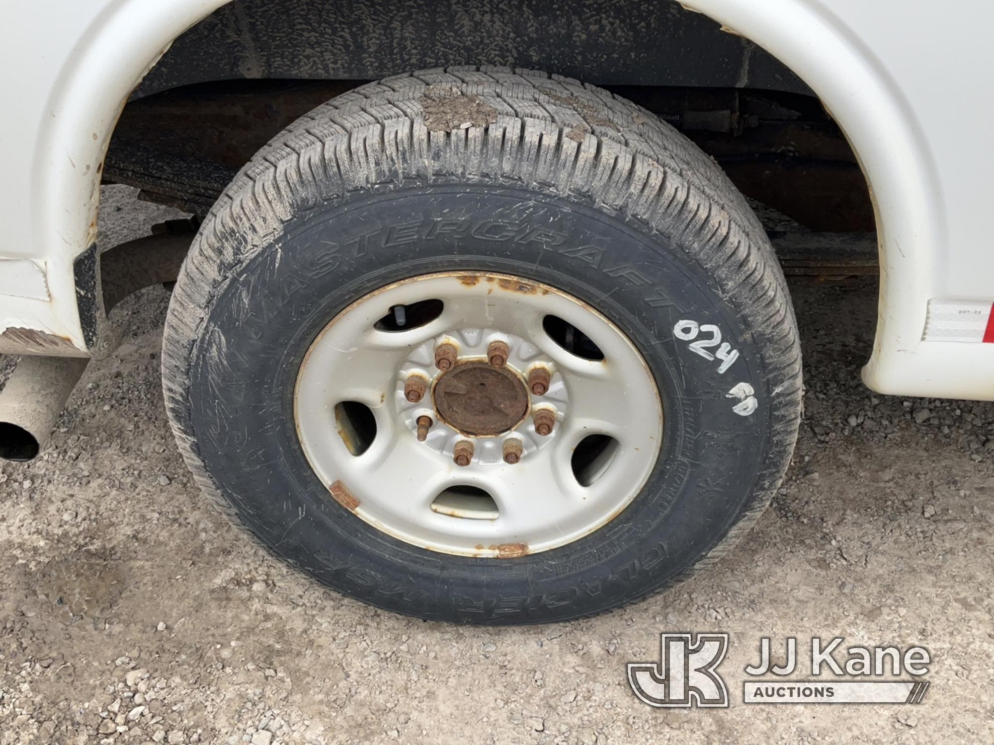 (Rome, NY) 2017 Chevrolet Express G2500 Cargo Van Runs & Moves, Body & Rust Damage