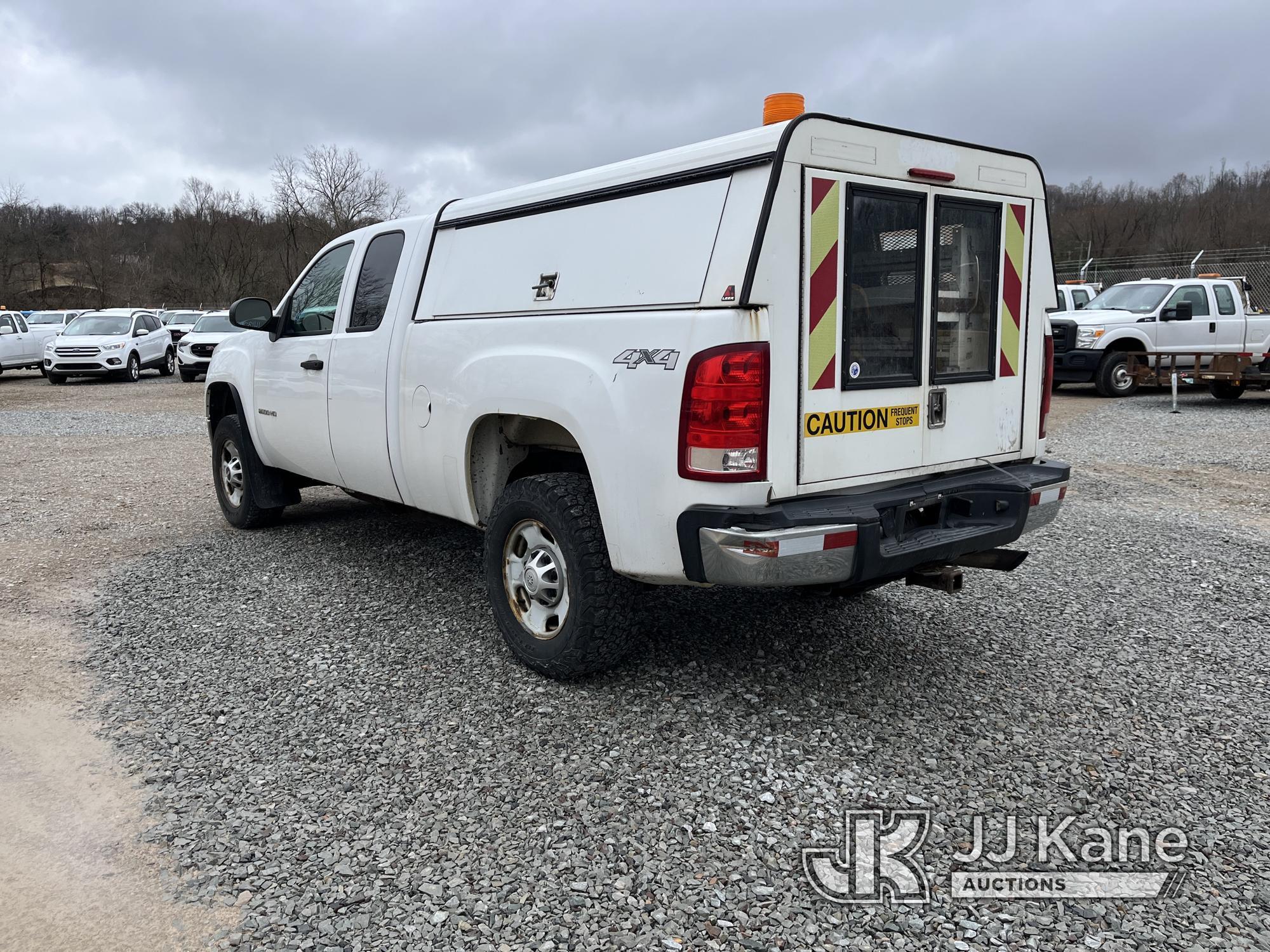(Smock, PA) 2012 GMC Sierra 2500HD 4x4 Extended-Cab Pickup Truck Title Delay) (Runs & Moves, Jump To
