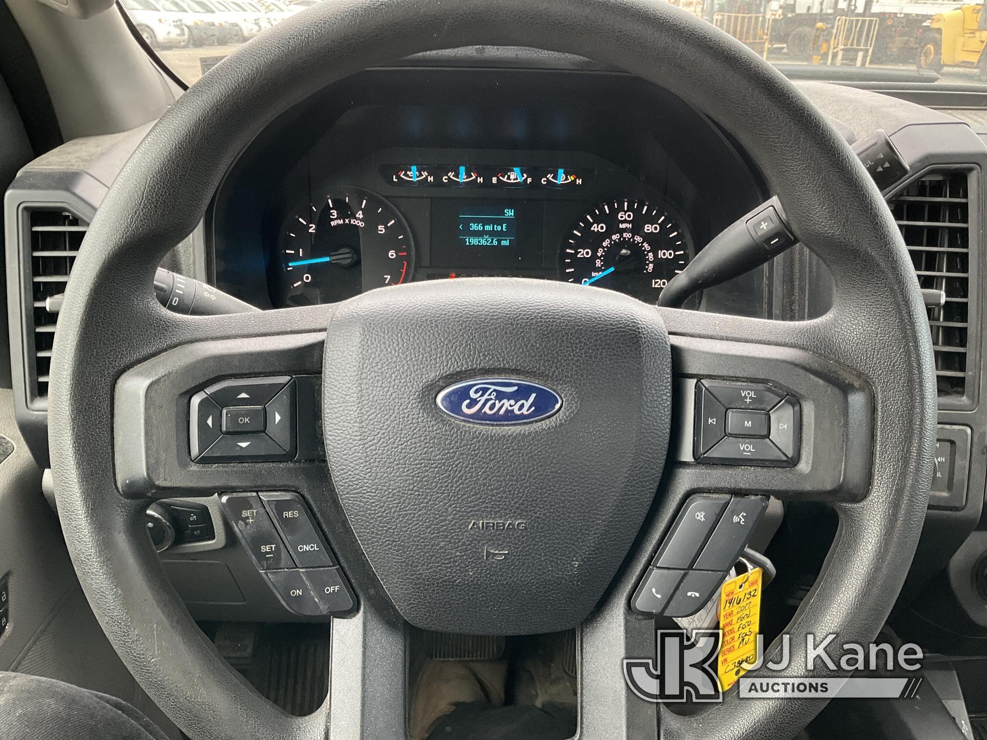 (Plymouth Meeting, PA) 2017 Ford F150 4x4 Extended-Cab Pickup Truck Runs & Moves, Bad Trans, Body &