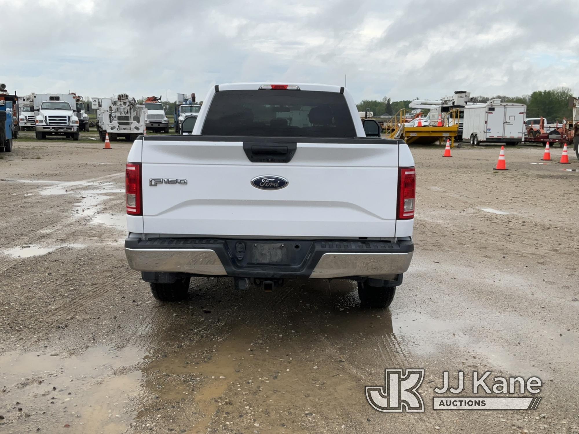 (Charlotte, MI) 2016 Ford F150 4x4 Extended-Cab Pickup Truck Runs, Moves