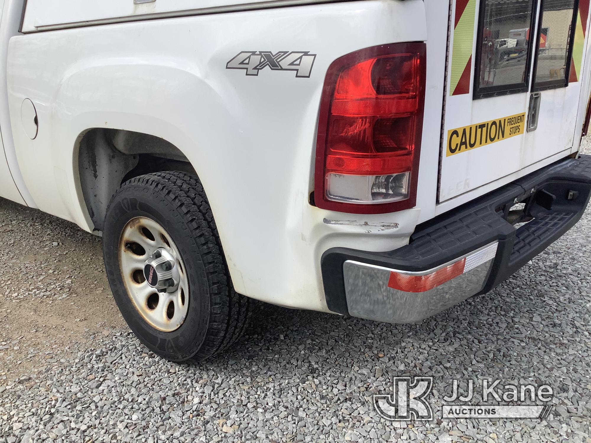 (Smock, PA) 2010 GMC Sierra 1500 4x4 Extended-Cab Pickup Truck Title Delay) (Runs & Moves, Rust & Bo