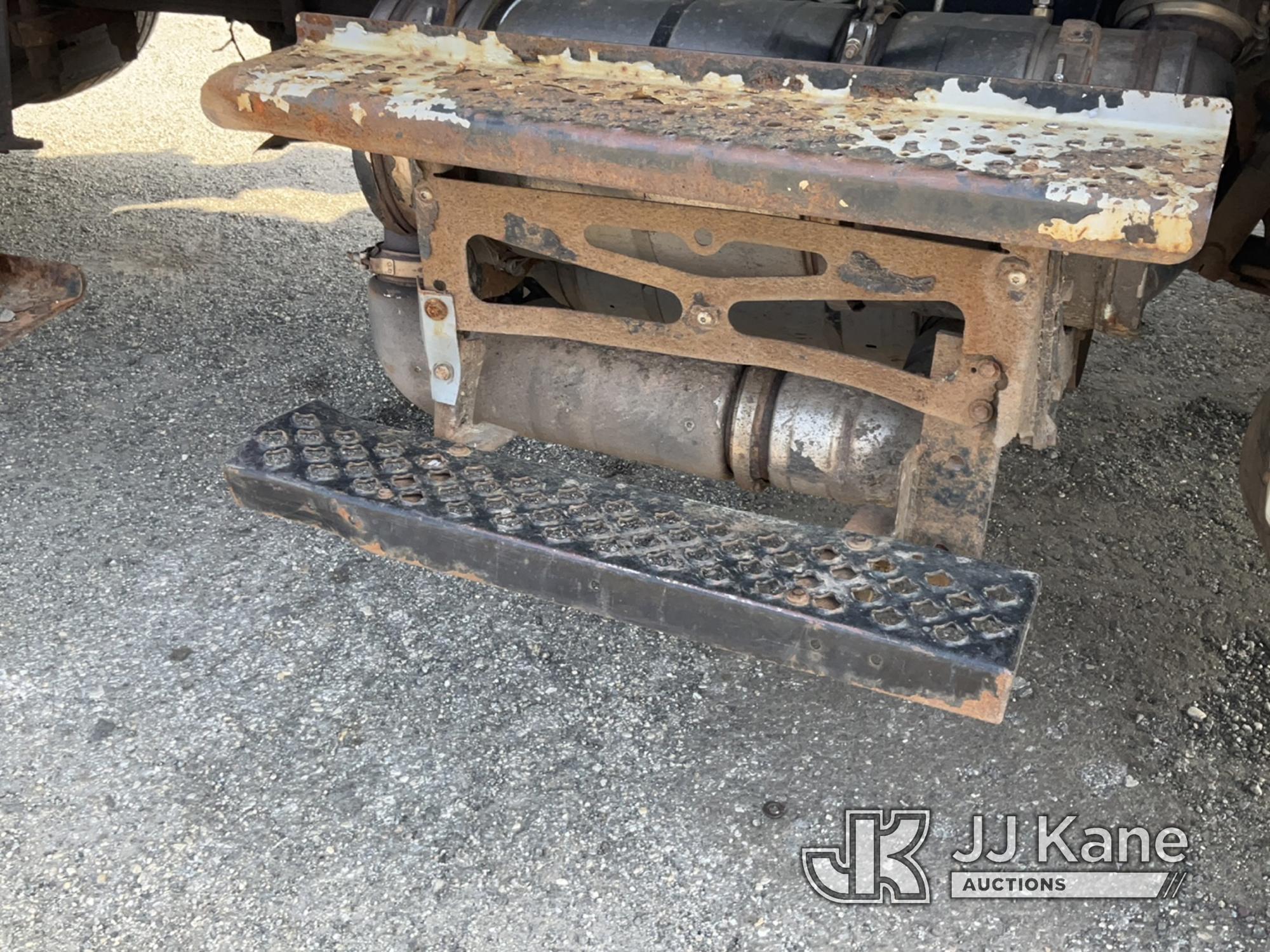 (Plymouth Meeting, PA) Prentice 2124, Grappleboom/Log Loader Crane mounted behind cab on 2016 Freigh