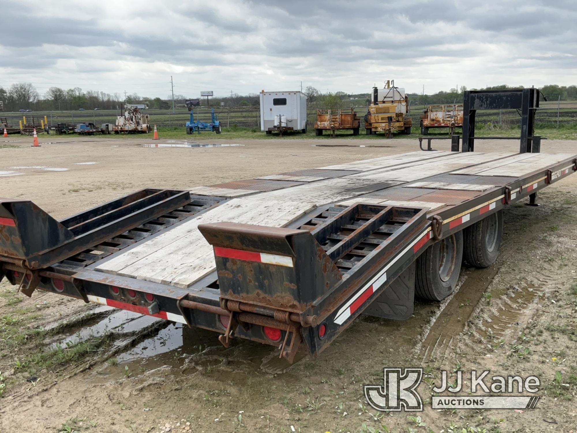 (Charlotte, MI) 2016 Interstate G20DT Gooseneck Tagalong Trailer