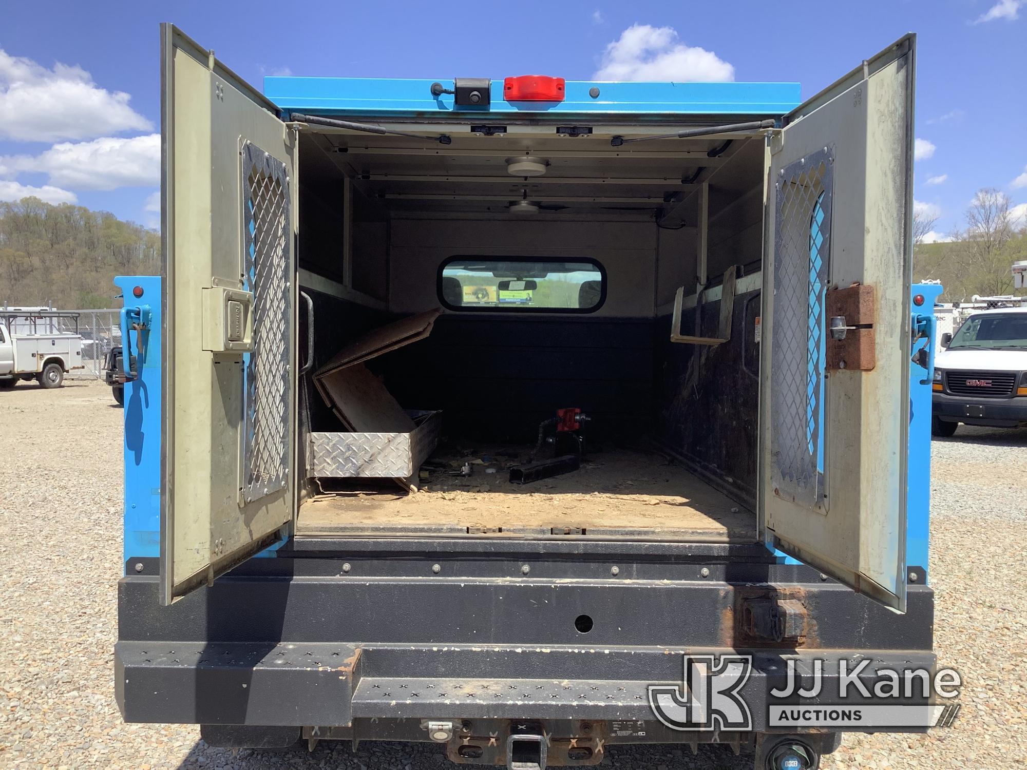 (Smock, PA) 2017 Ford F250 4x4 Extended-Cab Enclosed Service Truck Runs & Moves, TPS Light On, Rust