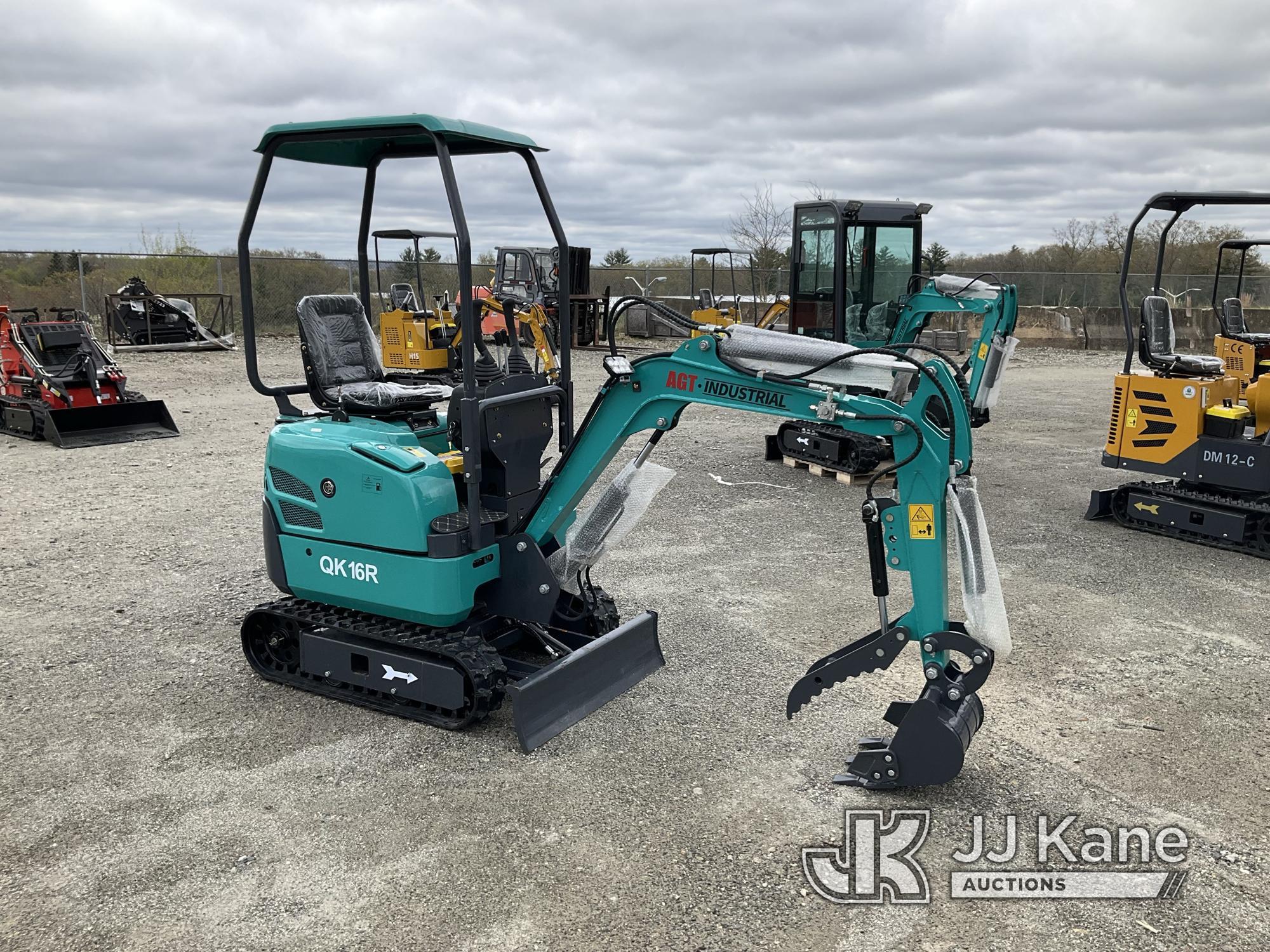 (Shrewsbury, MA) 2024 AGT QK16R Mini Hydraulic Excavator New/Unused, Engine Access Door Damaged