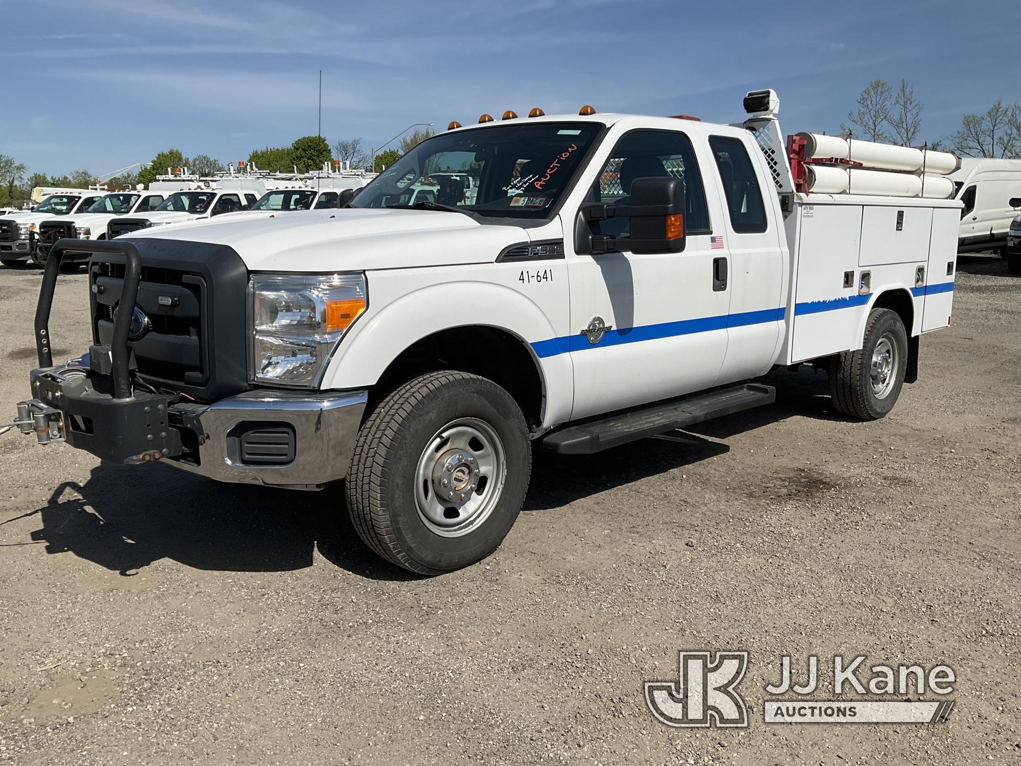 (Plymouth Meeting, PA) 2013 Ford F350 4x4 Extended-Cab Service Truck Runs & Moves, Missing Rear Seat