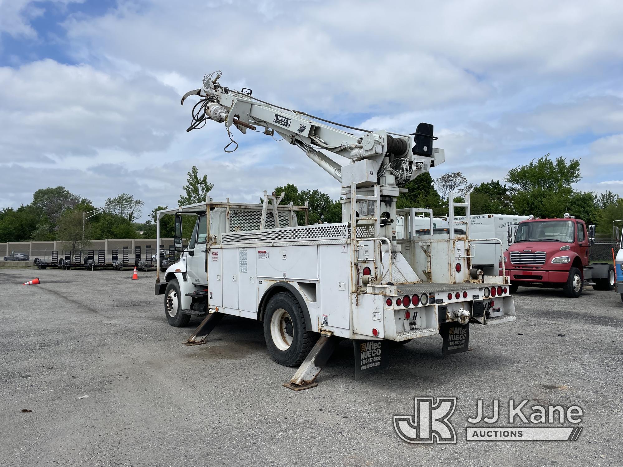 (Plymouth Meeting, PA) Terex Commander 4045, Digger Derrick rear mounted on 2012 International 4300