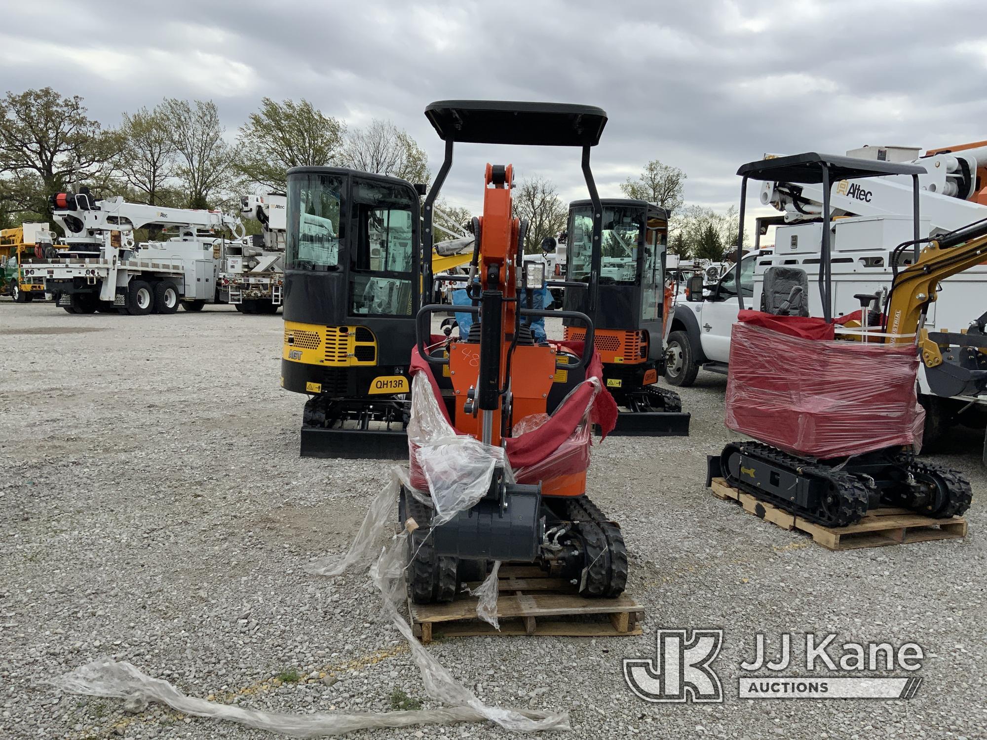 (Fort Wayne, IN) 2024 AGT LH12R Mini Hydraulic Excavator New) (Condition Unknown