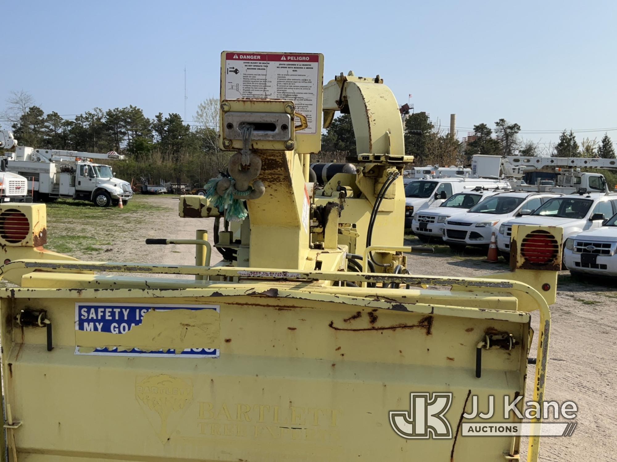 (Bellport, NY) Bandit Industries 200XP Portable Chipper (12in Disc) No Title) (Runs) (Note: Inspecti