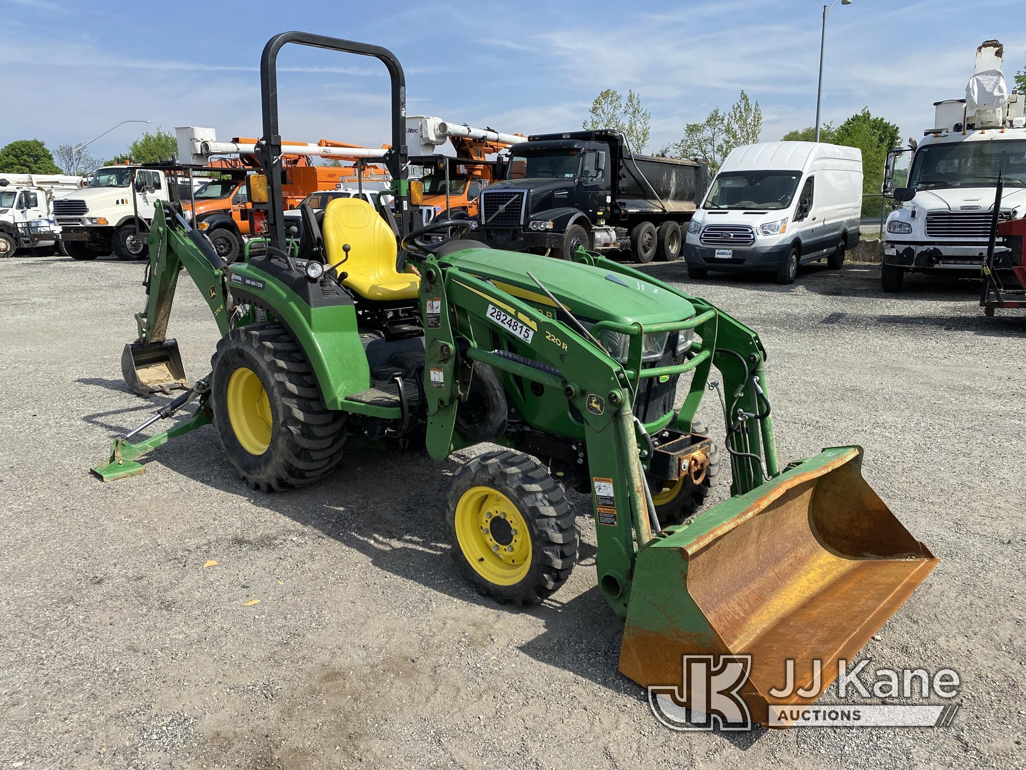 (Plymouth Meeting, PA) 2019 John Deere 2032 4x4 Mini Tractor Loader Backhoe Runs & Operates
