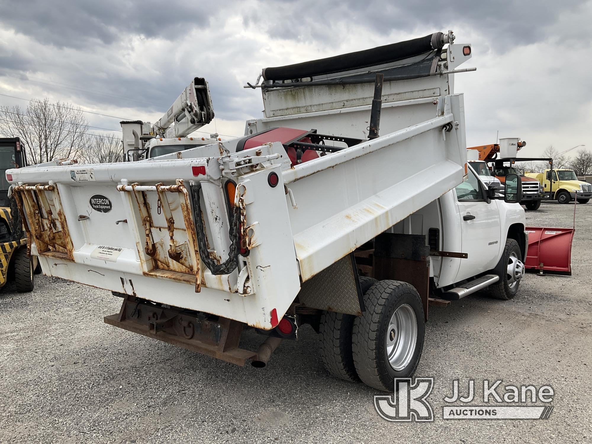 (Plymouth Meeting, PA) 2013 Chevrolet Silverado 3500HD 4x4 Dump Truck Runs, Moves & Dump Operates, B