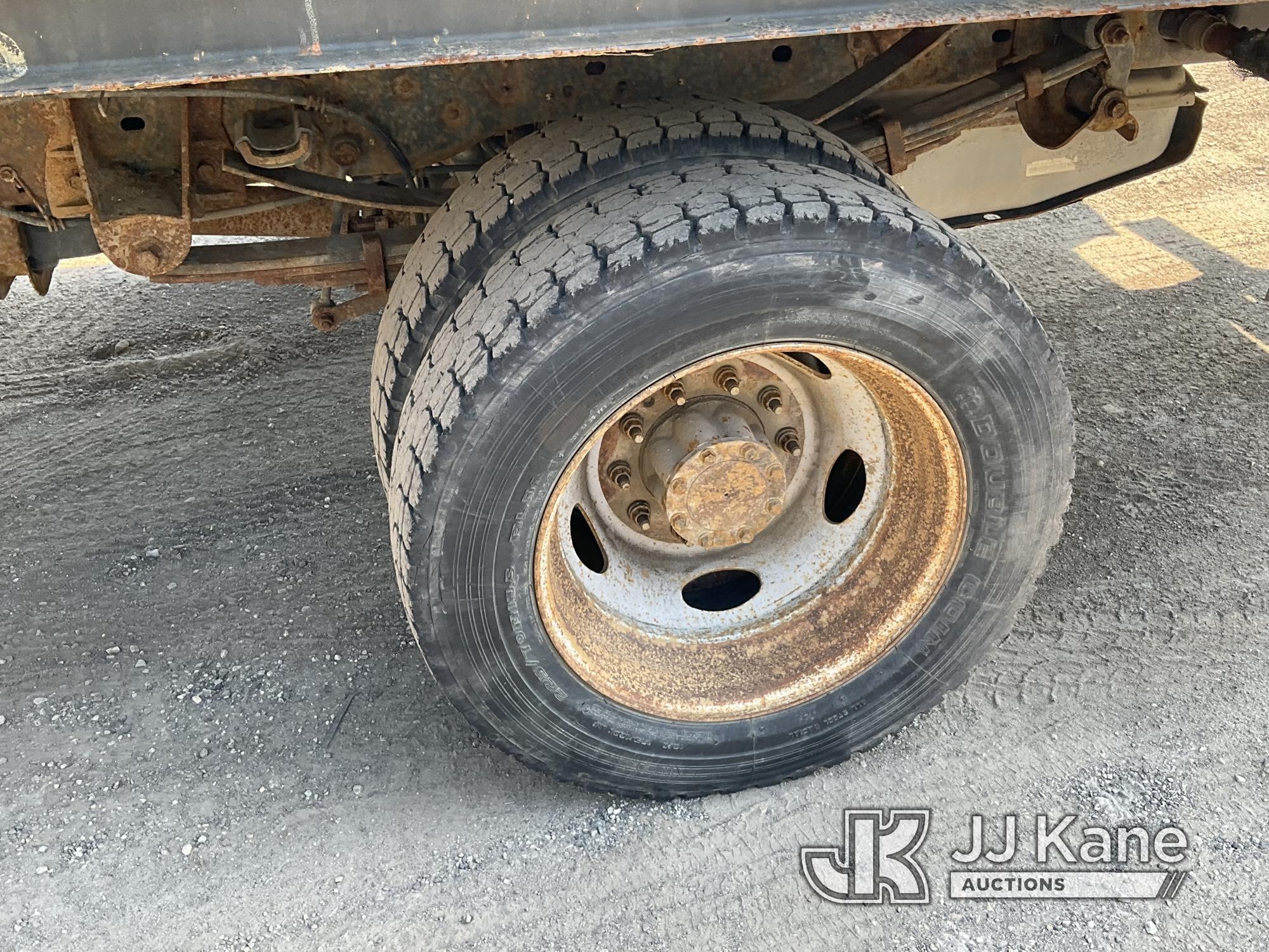 (Plymouth Meeting, PA) 2012 Ford F450 4x4 Crew-Cab Flatbed Truck Runs & Moves,Body & Rust Damage, Se