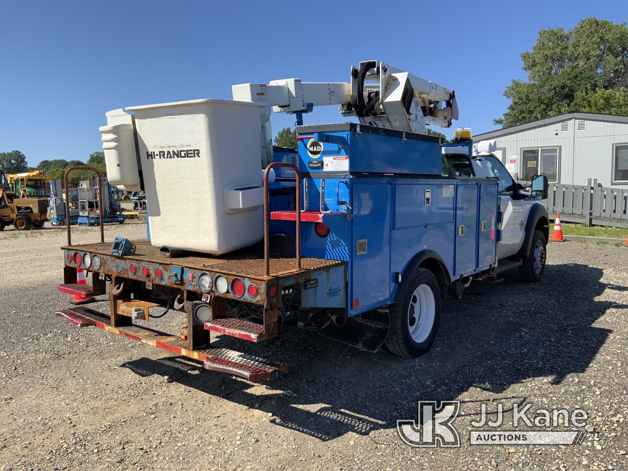 (Charlotte, MI) Terex/Telelect Hi-Ranger LT-40, Articulating & Telescopic Bucket Truck mounted behin