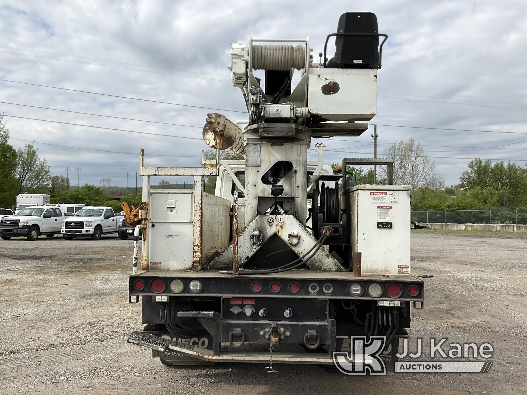 (Plymouth Meeting, PA) Terex Commander 4047, Digger Derrick rear mounted on 2014 International 4300