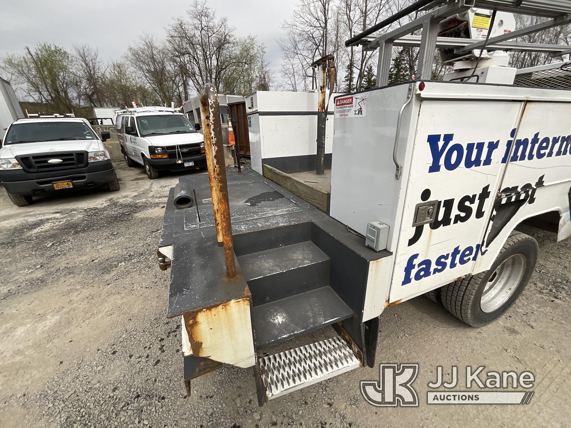 (Catskill, NY) ETI ETC40IH, Articulating & Telescopic Bucket Truck mounted behind cab on 2016 RAM 55