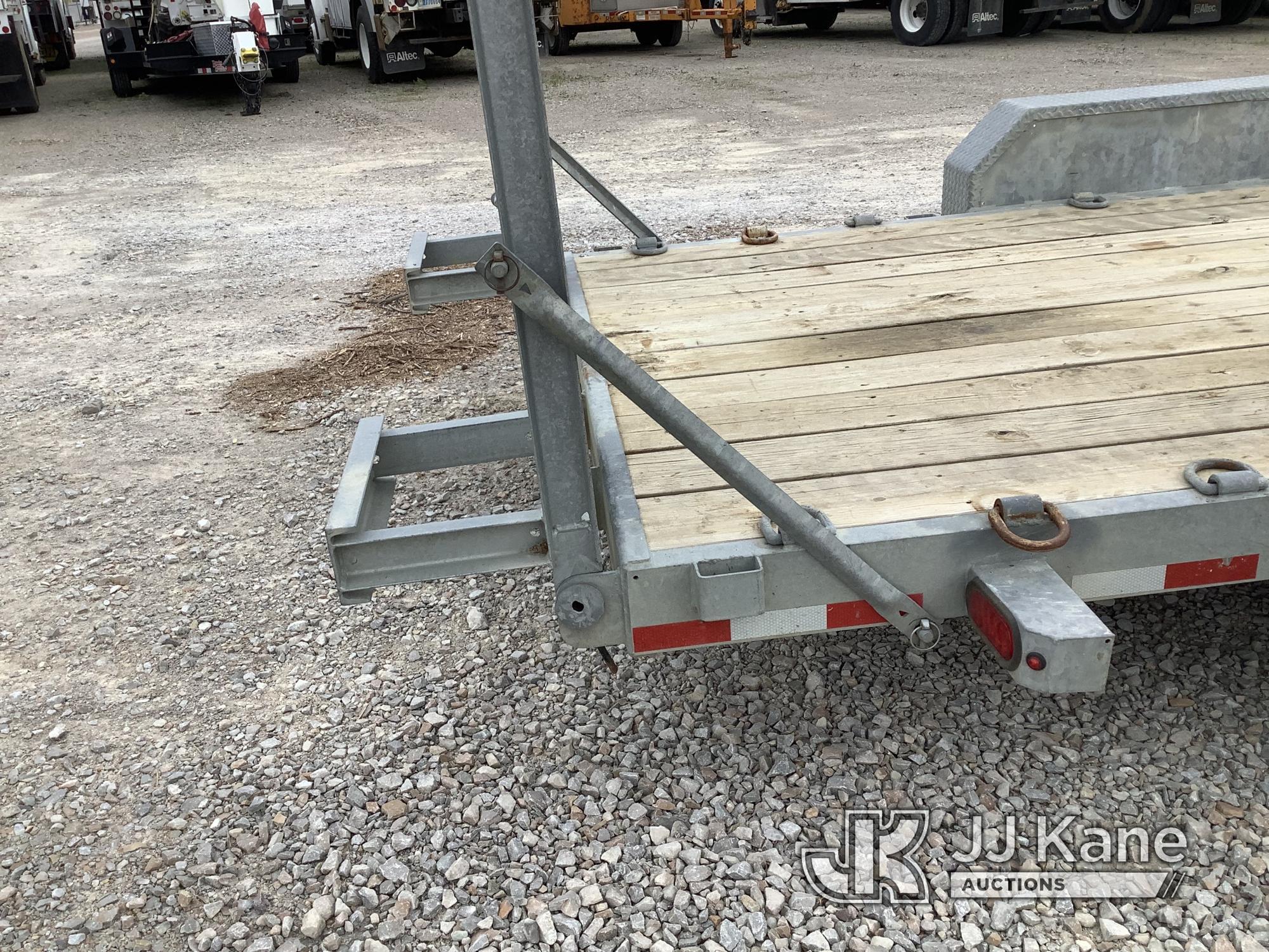 (Smock, PA) 2018 Cam Superline 5CAM18C T/A Galvanized Tagalong Equipment Trailer Damaged Trailer Bra