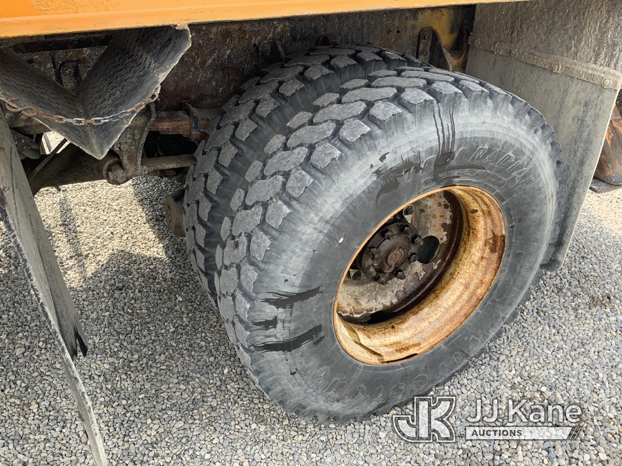 (Fort Wayne, IN) Terex/Telelect Commander 4047, Digger Derrick rear mounted on 2009 International 73