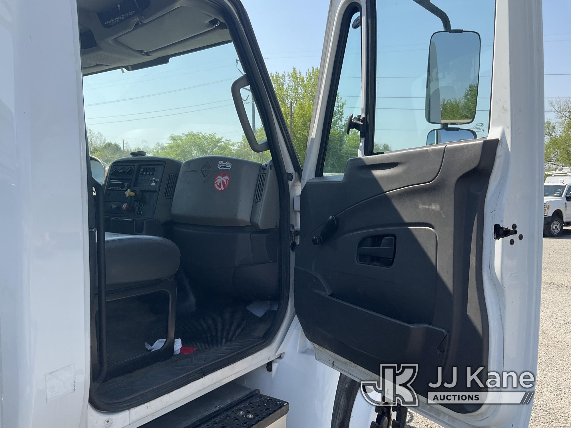 (Plymouth Meeting, PA) Altec AA55-MH, Material Handling Bucket Truck rear mounted on 2017 Internatio