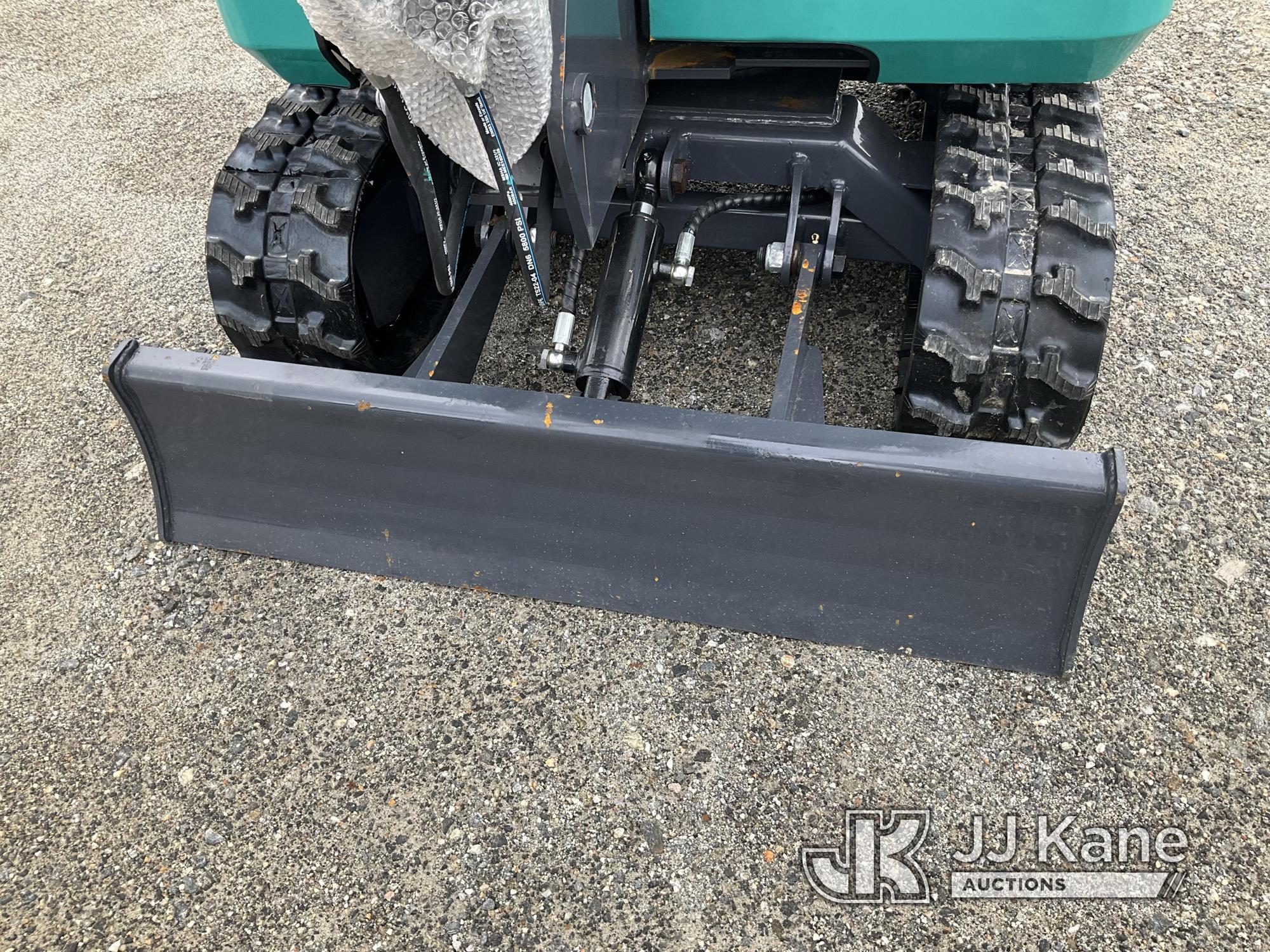 (Shrewsbury, MA) 2024 AGT QK16R Mini Hydraulic Excavator New/Unused, Engine Access Door Damaged