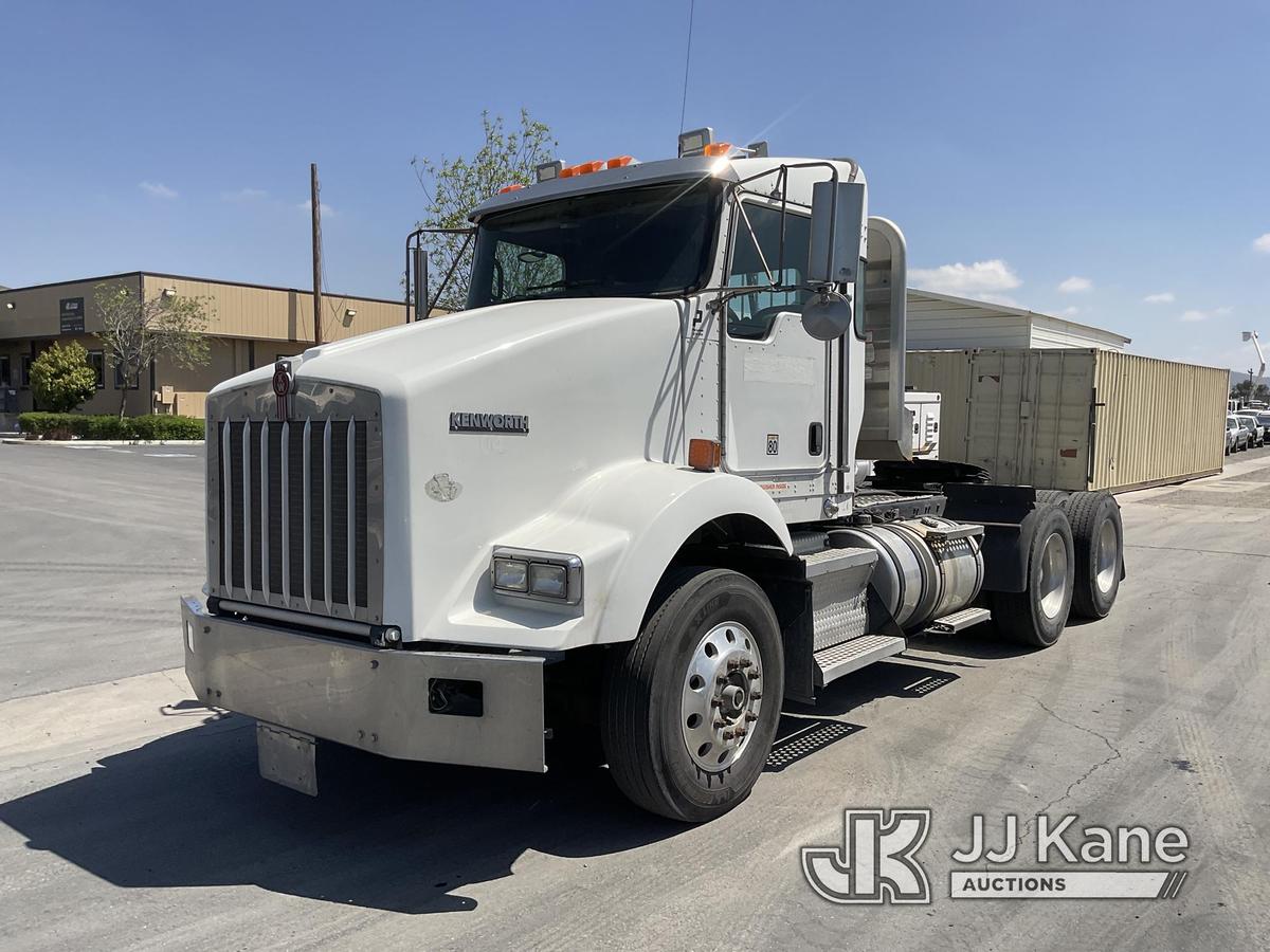 (Jurupa Valley, CA) 2009 Kenworth T800 Conventional Cab Runs & Moves