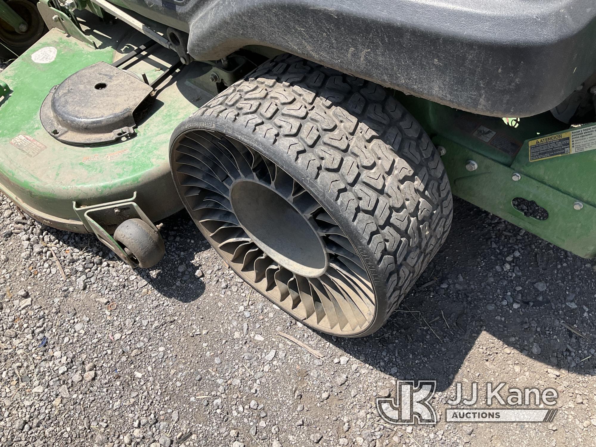 (Jurupa Valley, CA) John Deere 72 in Mower Not Running, True Hours Unknown