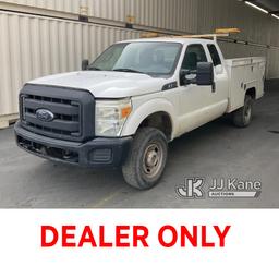 (Jurupa Valley, CA) 2013 Ford F250 4x4 Extended-Cab Service Truck Runs & Moves, Airbag Light On, Int