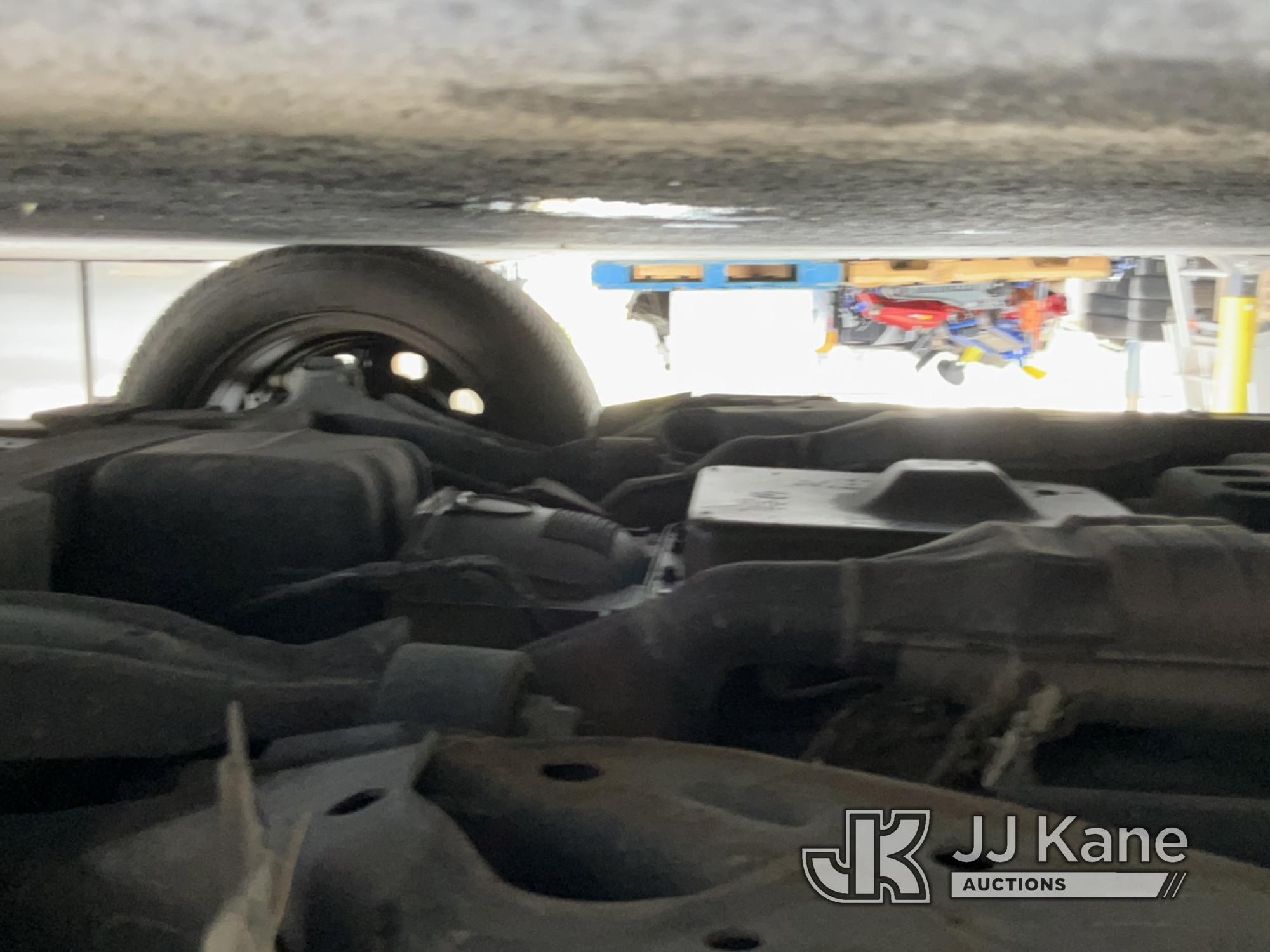 (Jurupa Valley, CA) 2011 Ford Crown Victoria Runs & Moves, Must Be Towed, Exhaust Damage, Air Bag Li