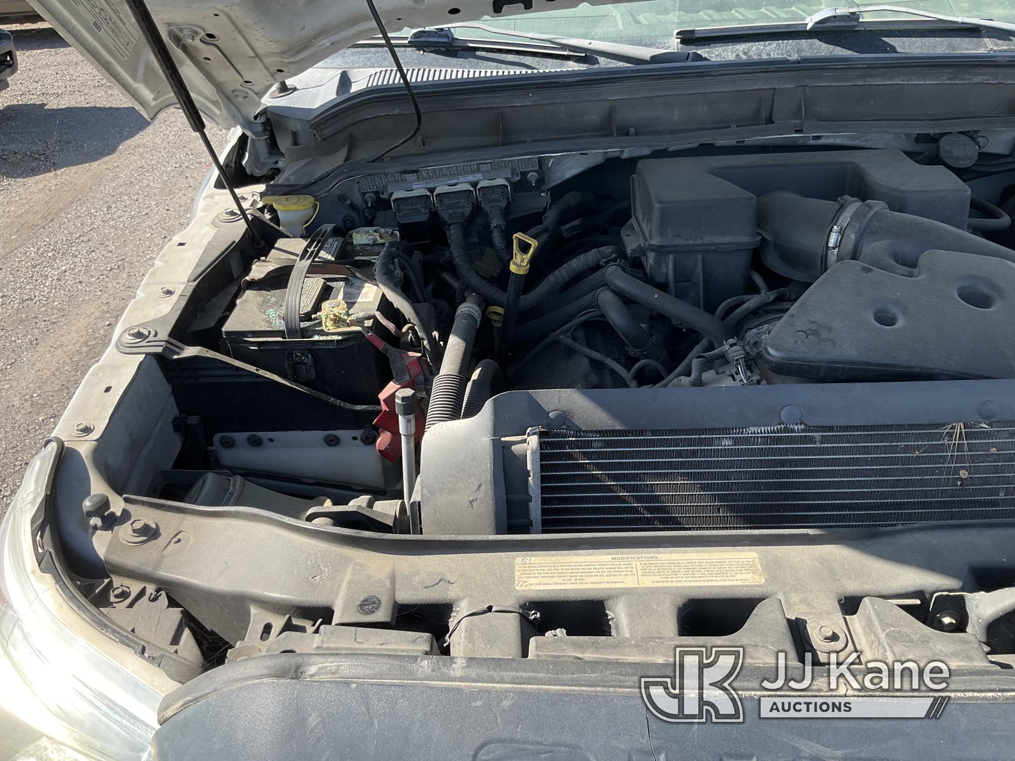 (Jurupa Valley, CA) 2013 Ford F-250 SD Regular Cab Pickup 2-DR Runs, Moves, Broken Cabinet, Front En