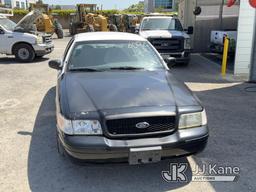 (Jurupa Valley, CA) 2008 Ford Crown Victoria Police Interceptor 4-Door Sedan Runs & Moves, Interior