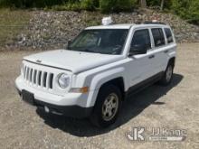 2015 Jeep Patriot 4x4 4-Door Sport Utility Vehicle Runs & Moves) (Bad Battery, Cracked Windshield, B