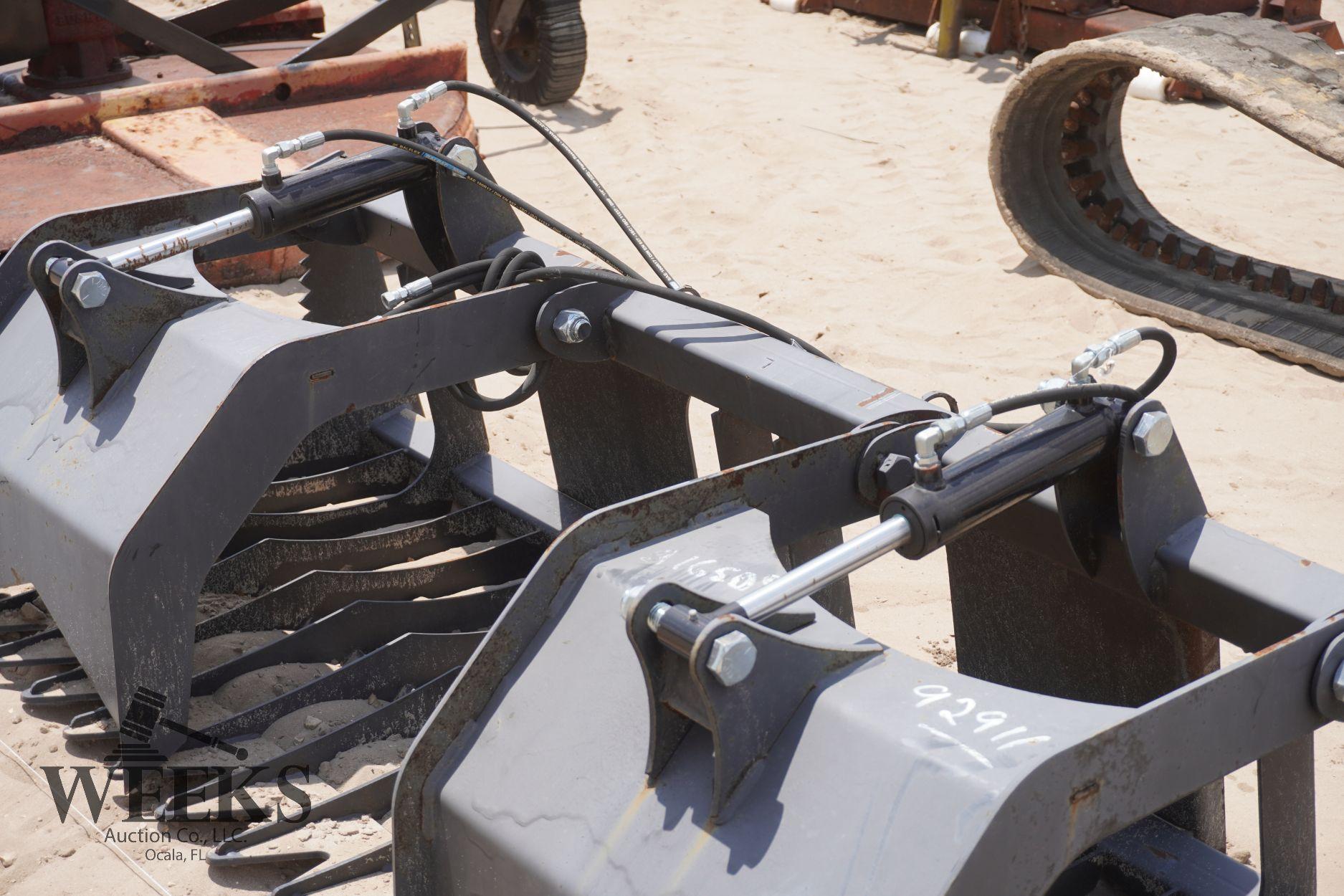 SKID STEER GRAPPLE