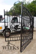 GREAT BEAR 14FT GATE WROUGHT IRON BI PARTING DEER ARTWORK(UNUSED) 7FT SECTI