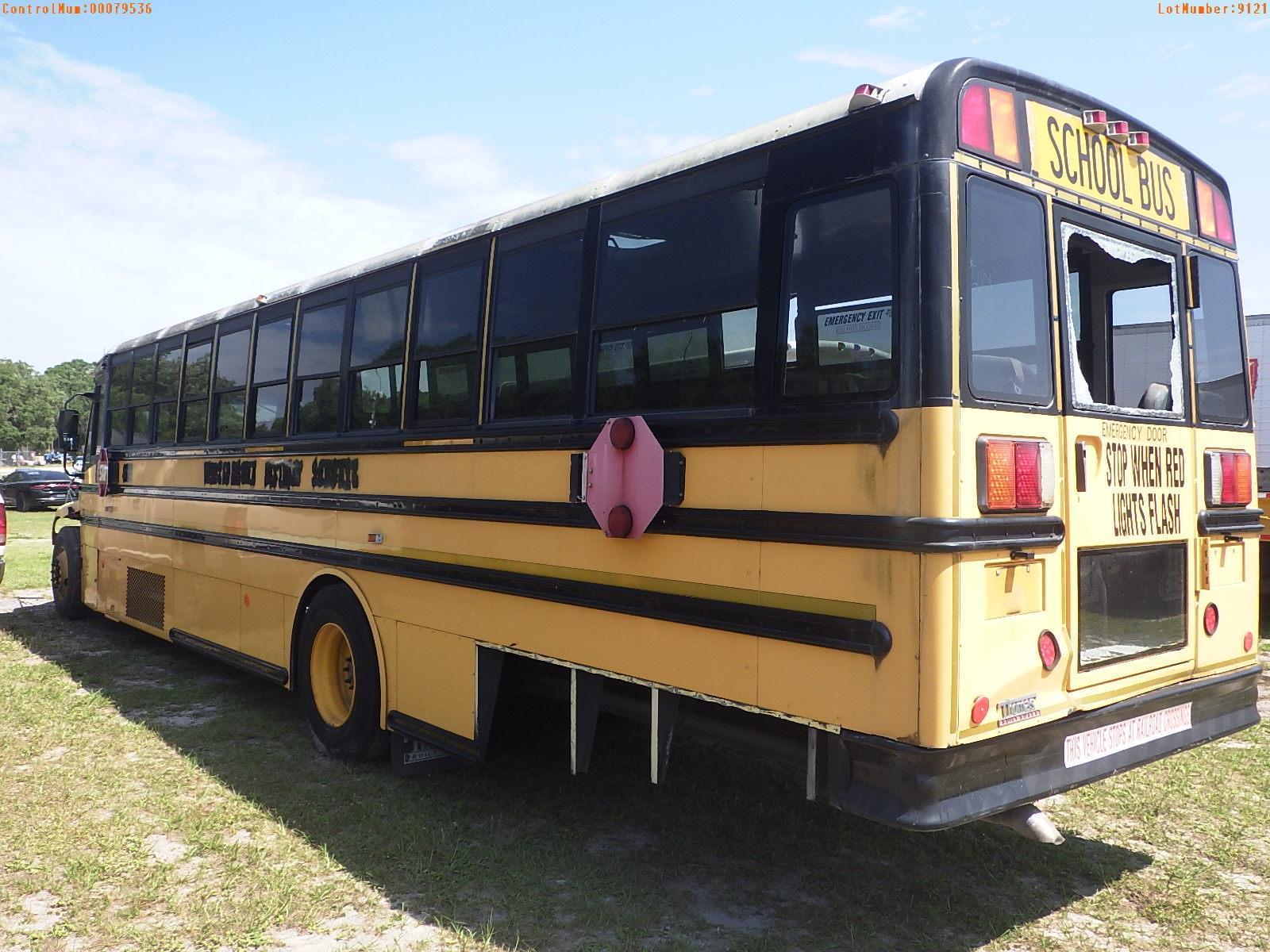 5-09121 (Trucks-Buses)  Seller: Gov-Hillsborough County School 2008 THOM B2