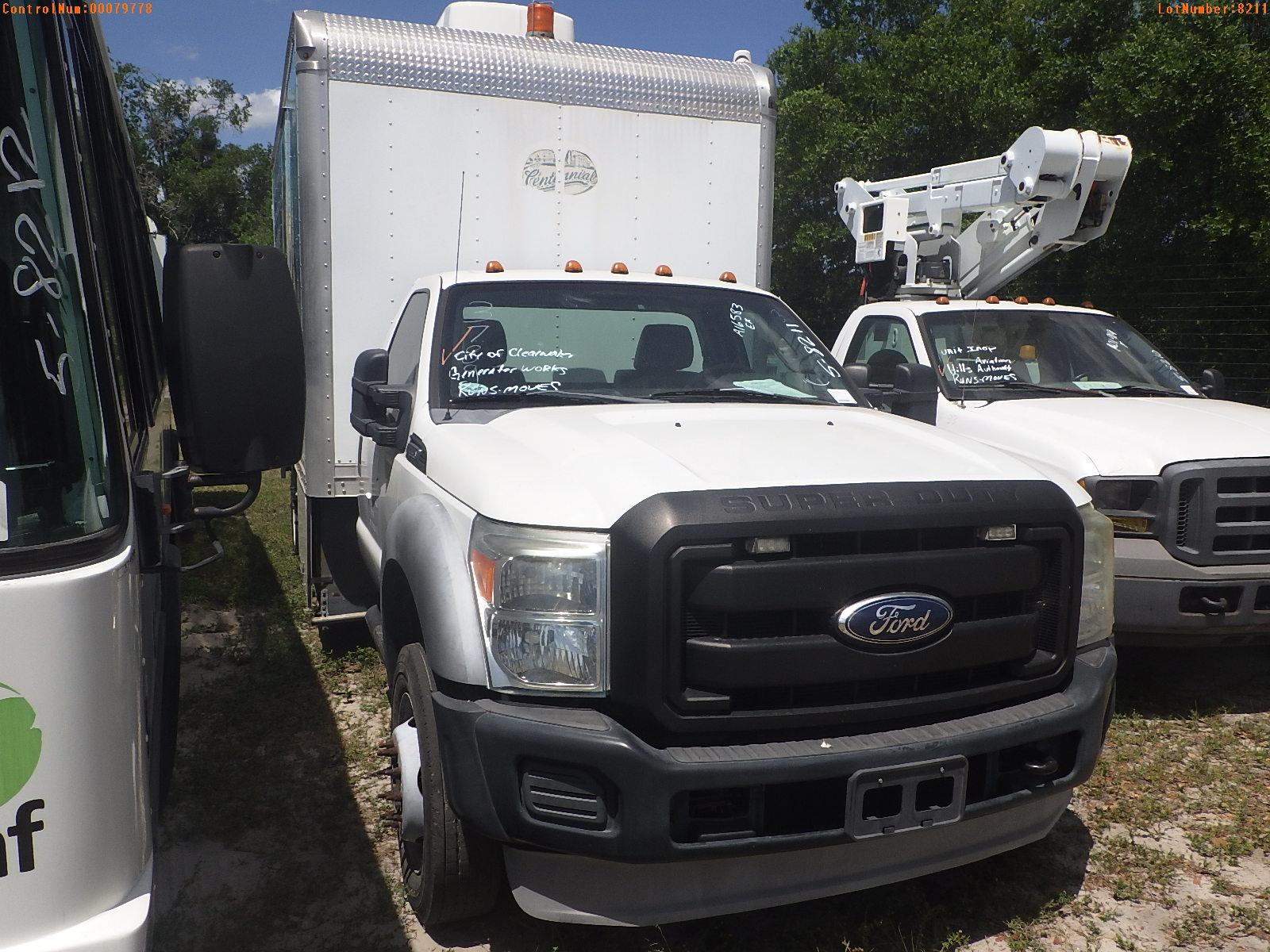 5-08211 (Trucks-Sewer)  Seller: Gov-City Of Clearwater 2012 FORD F550