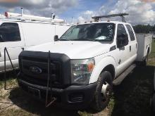 7-08219 (Trucks-Utility 4D)  Seller: Gov-Pinellas County BOCC 2015 FORD F350