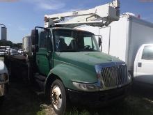 8-08116 (Trucks-Aerial lift)  Seller:Private/Dealer 2005 INTL 4300