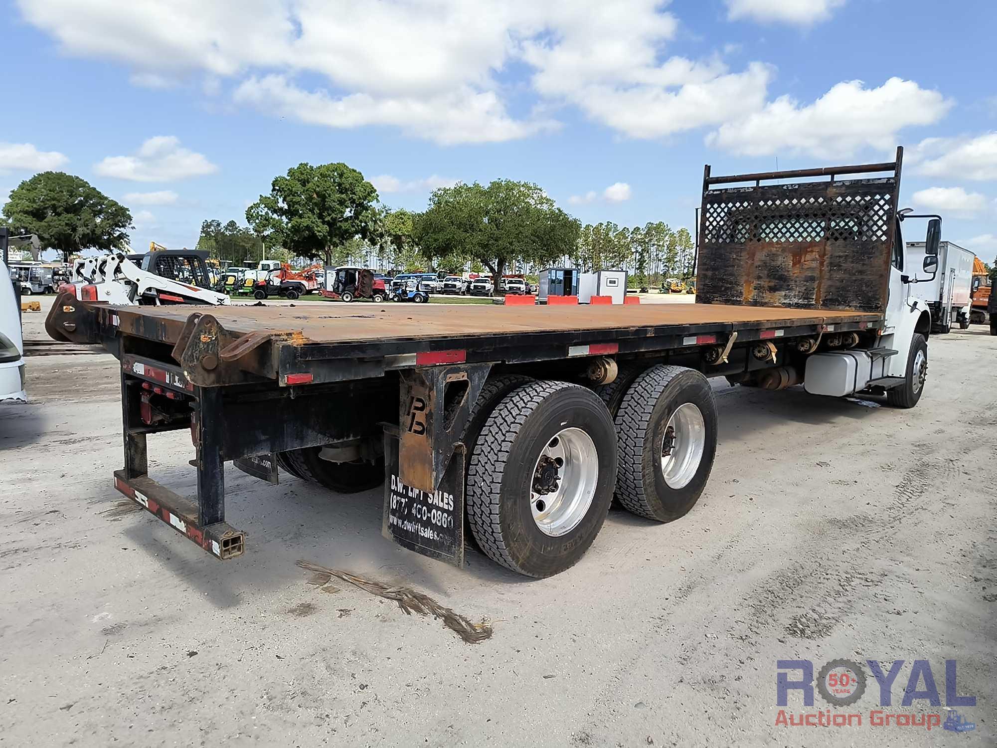 2007 Freightliner M2 106 T/A Piggyback Flatbed Truck