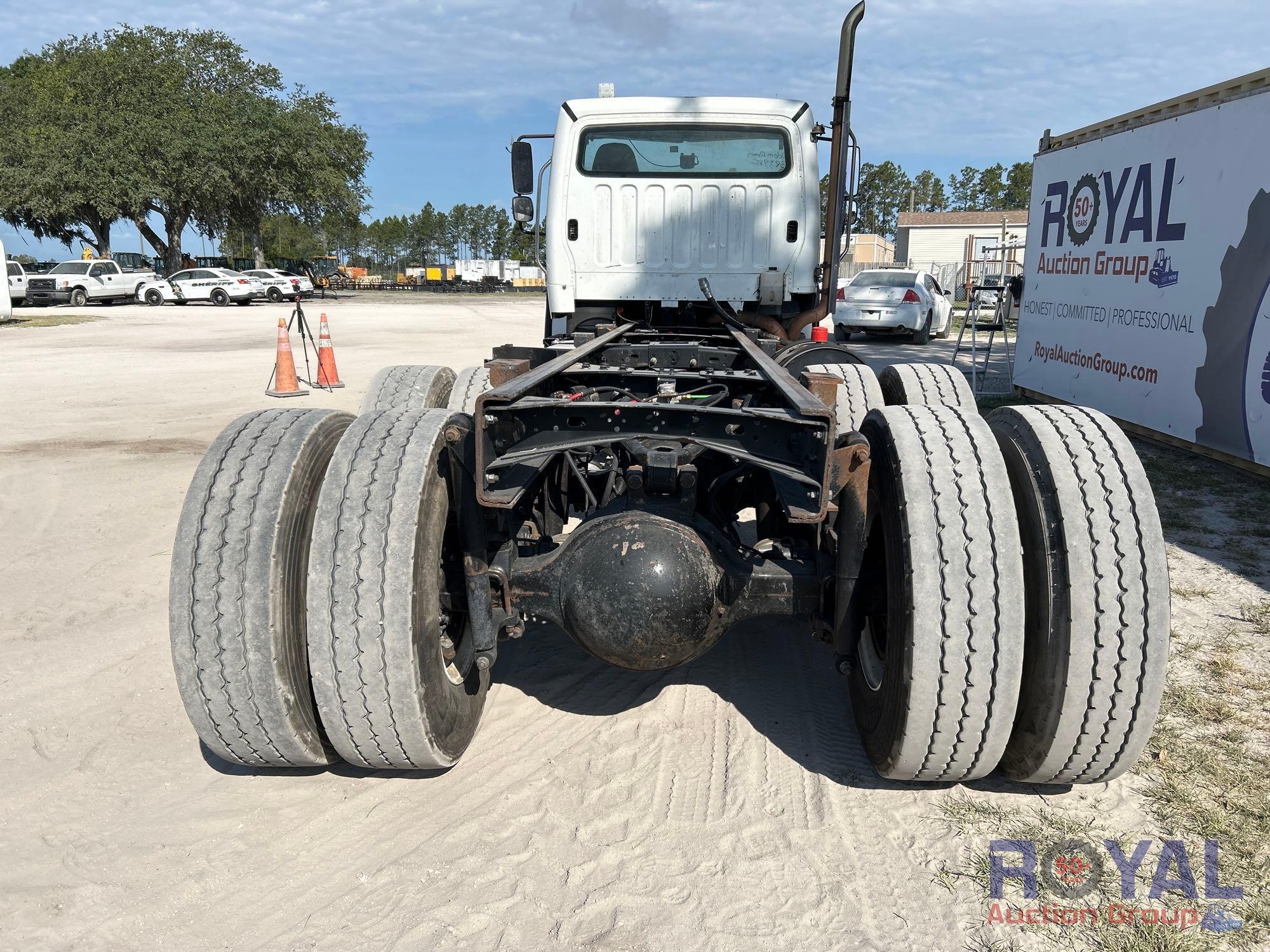 2010 Freightliner T/A Cab and Chassis Truck