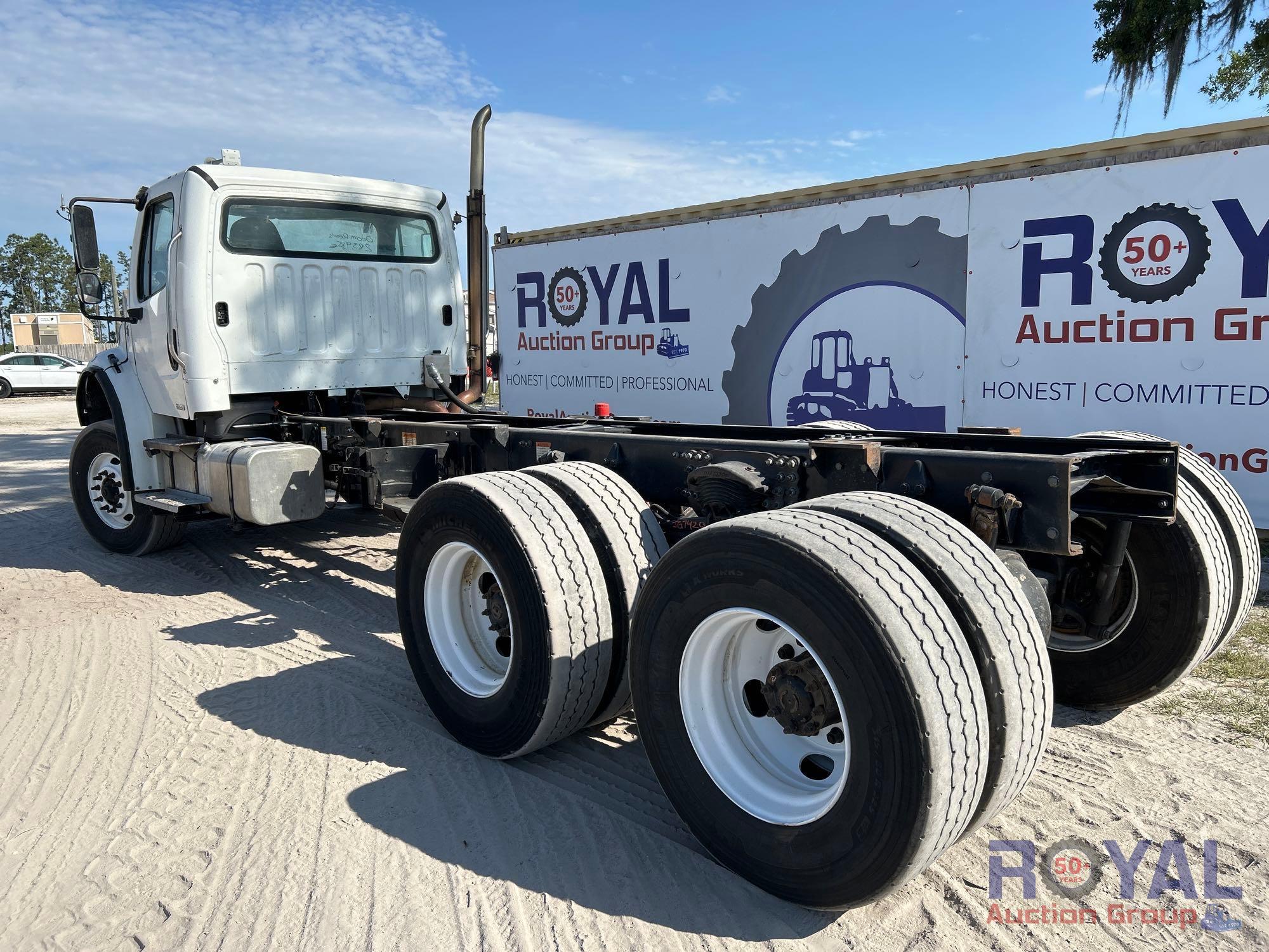 2010 Freightliner T/A Cab and Chassis Truck