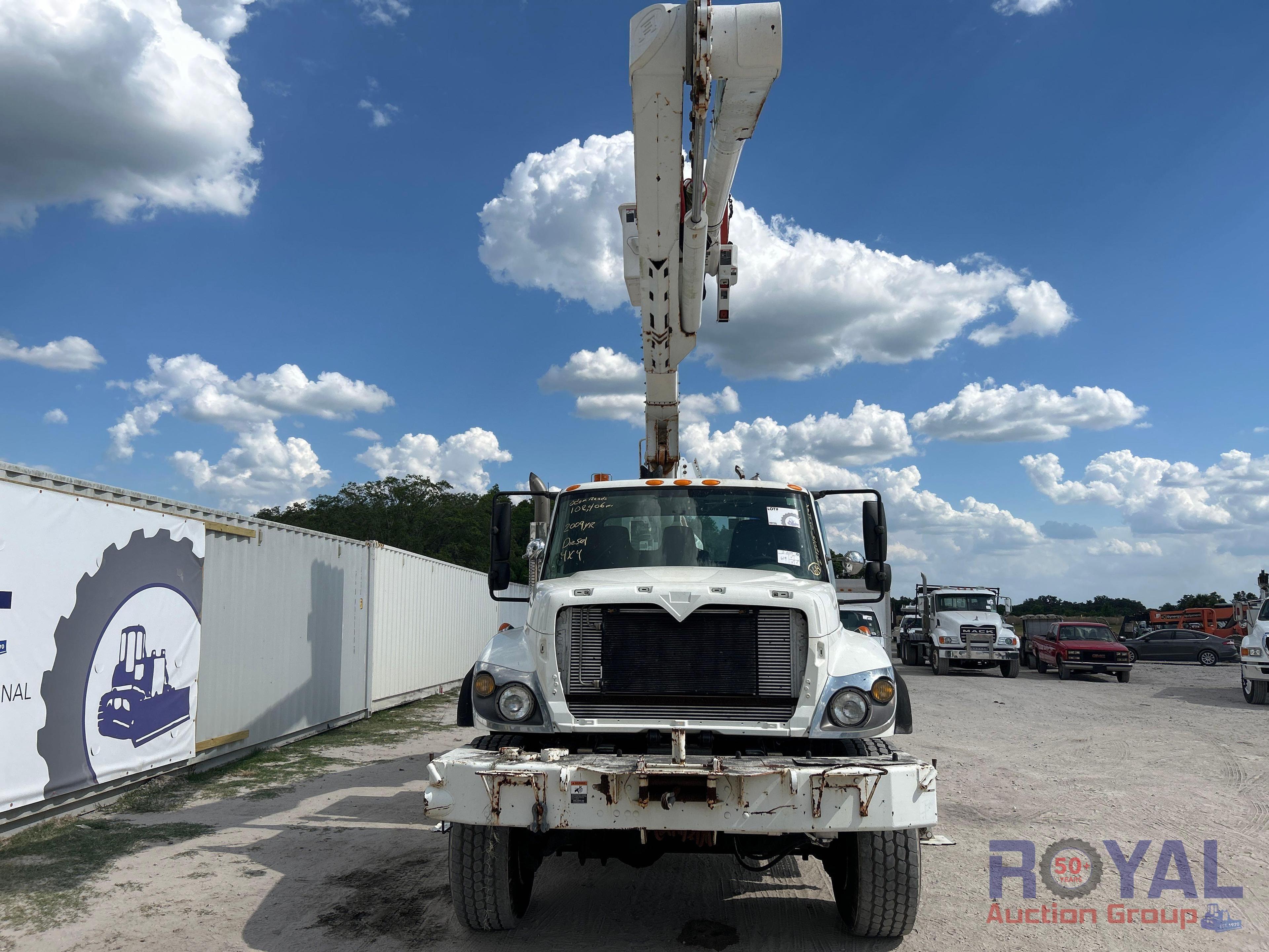 2009 International 7400 4x4 Altec AM55F Material Handler Bucket Truck