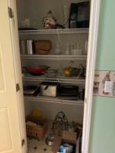 contents of kitchen closet